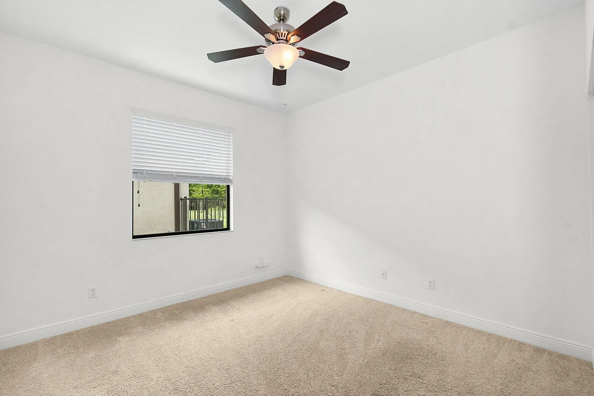5915 SE Entry Ct