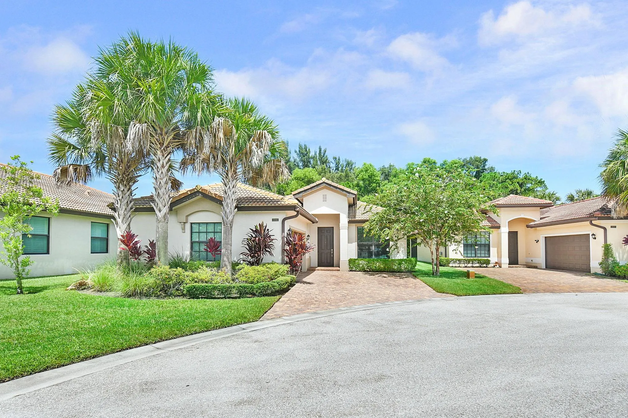 5915 SE Entry Ct