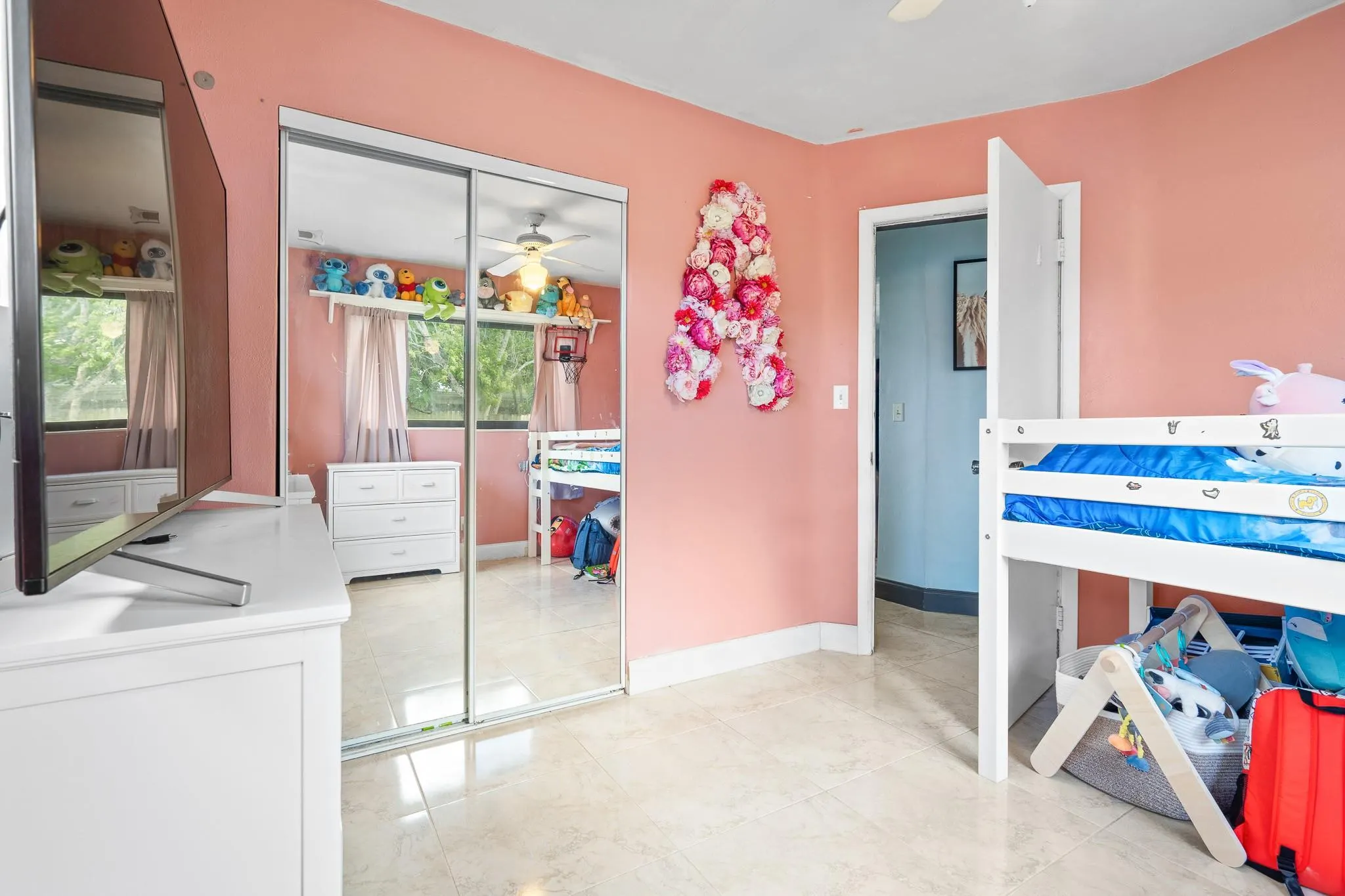 3431 SW 15th Ct