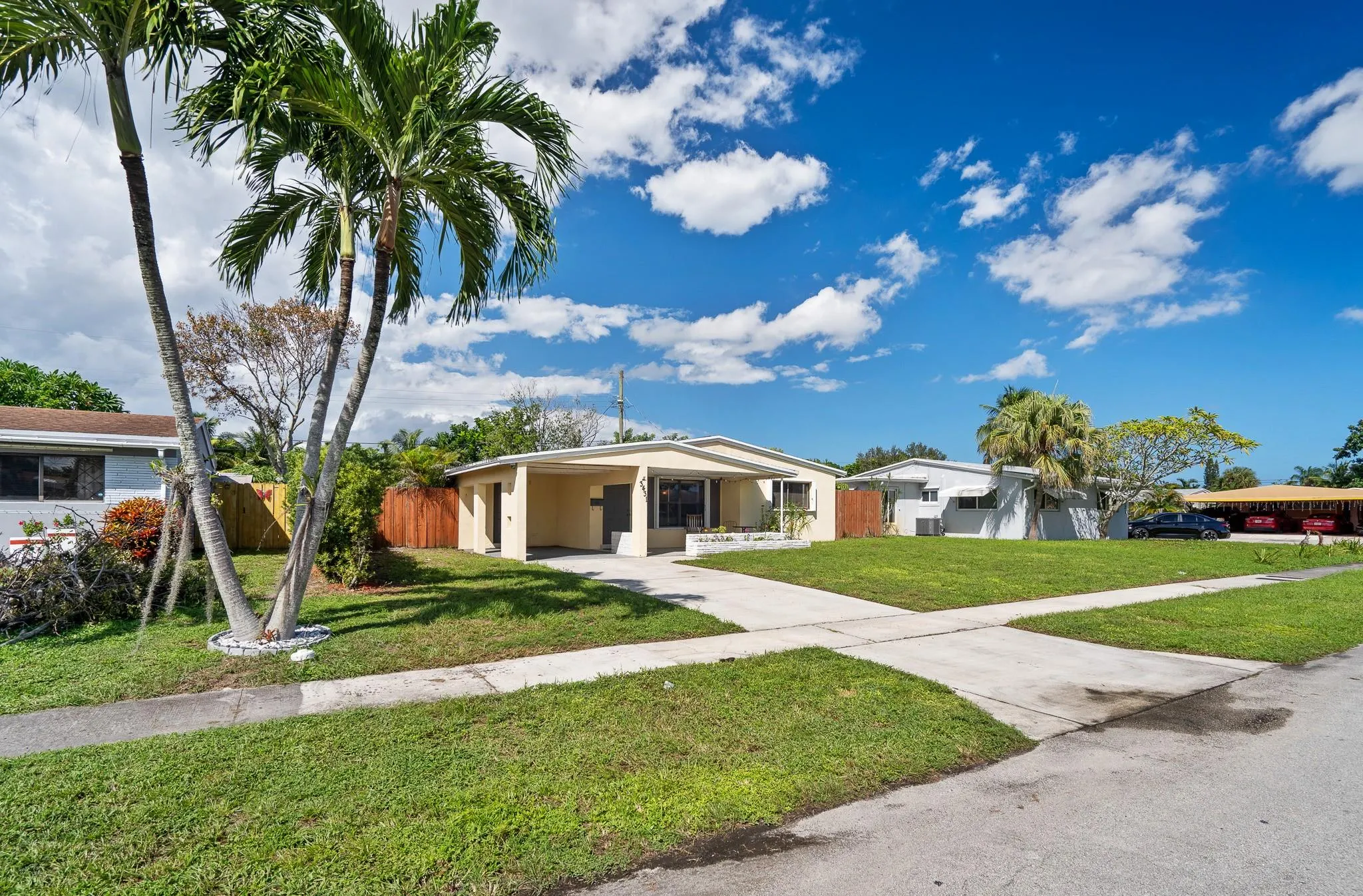 3431 SW 15th Ct