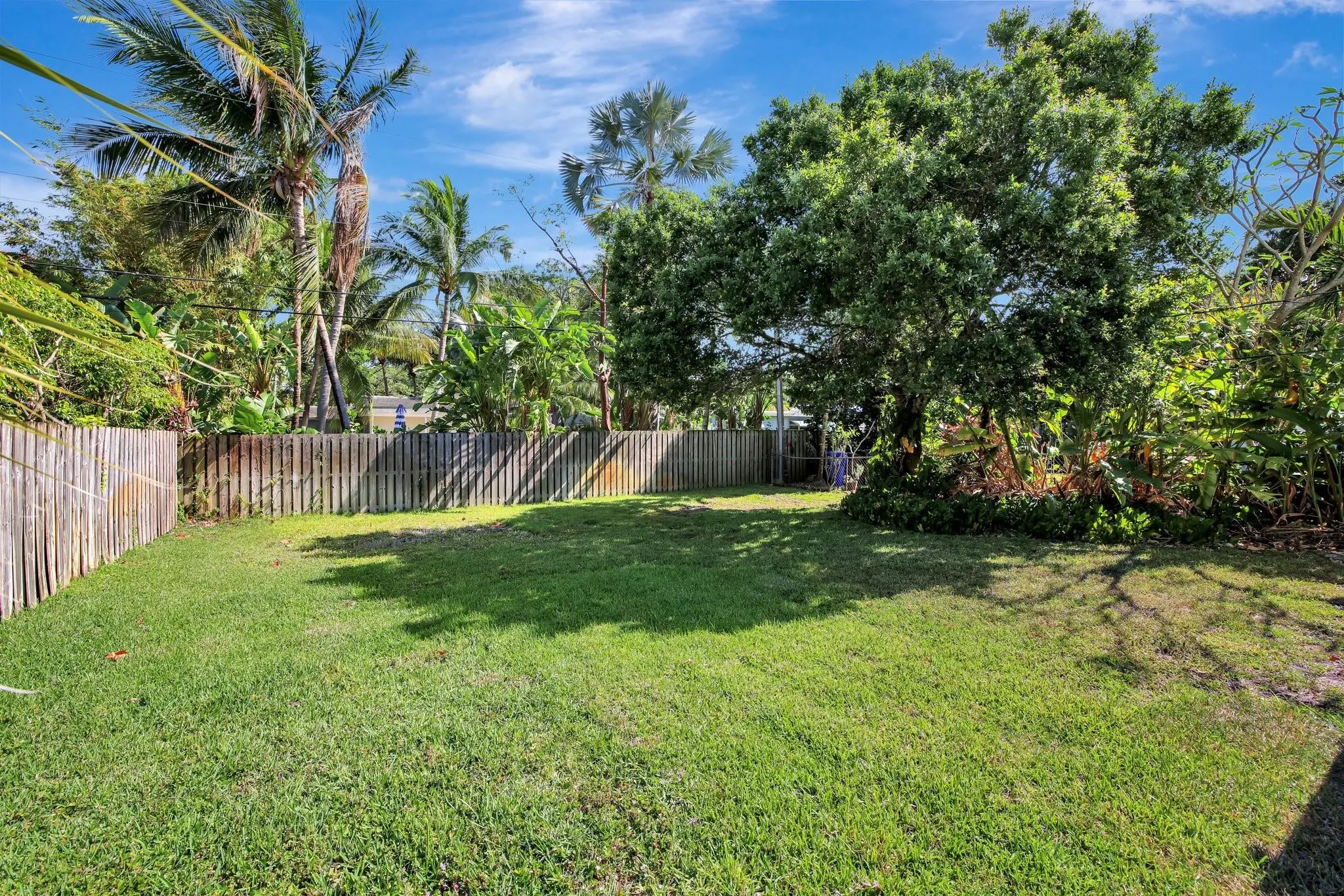 933 SW 19th St