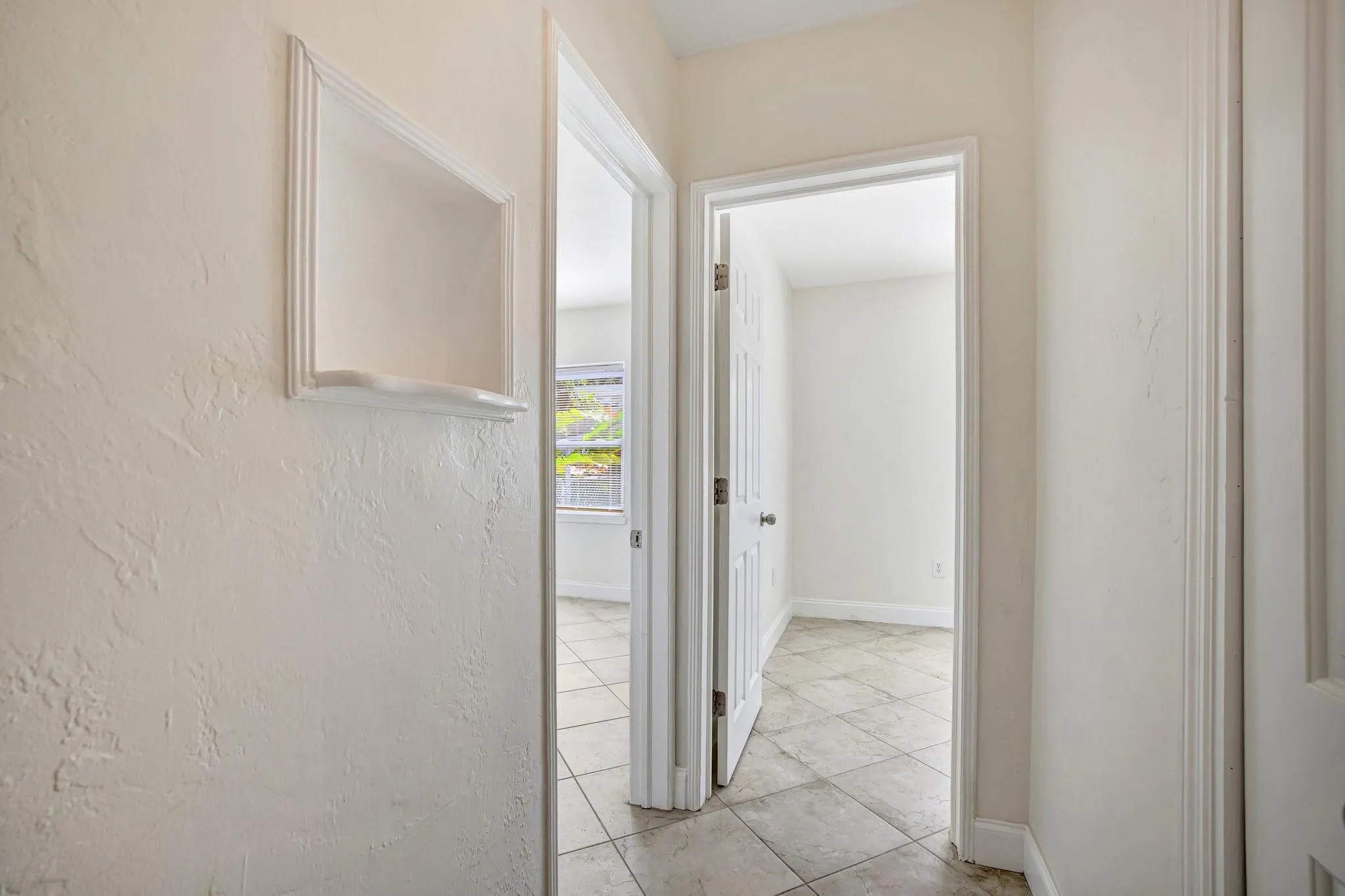 933 SW 19th St
