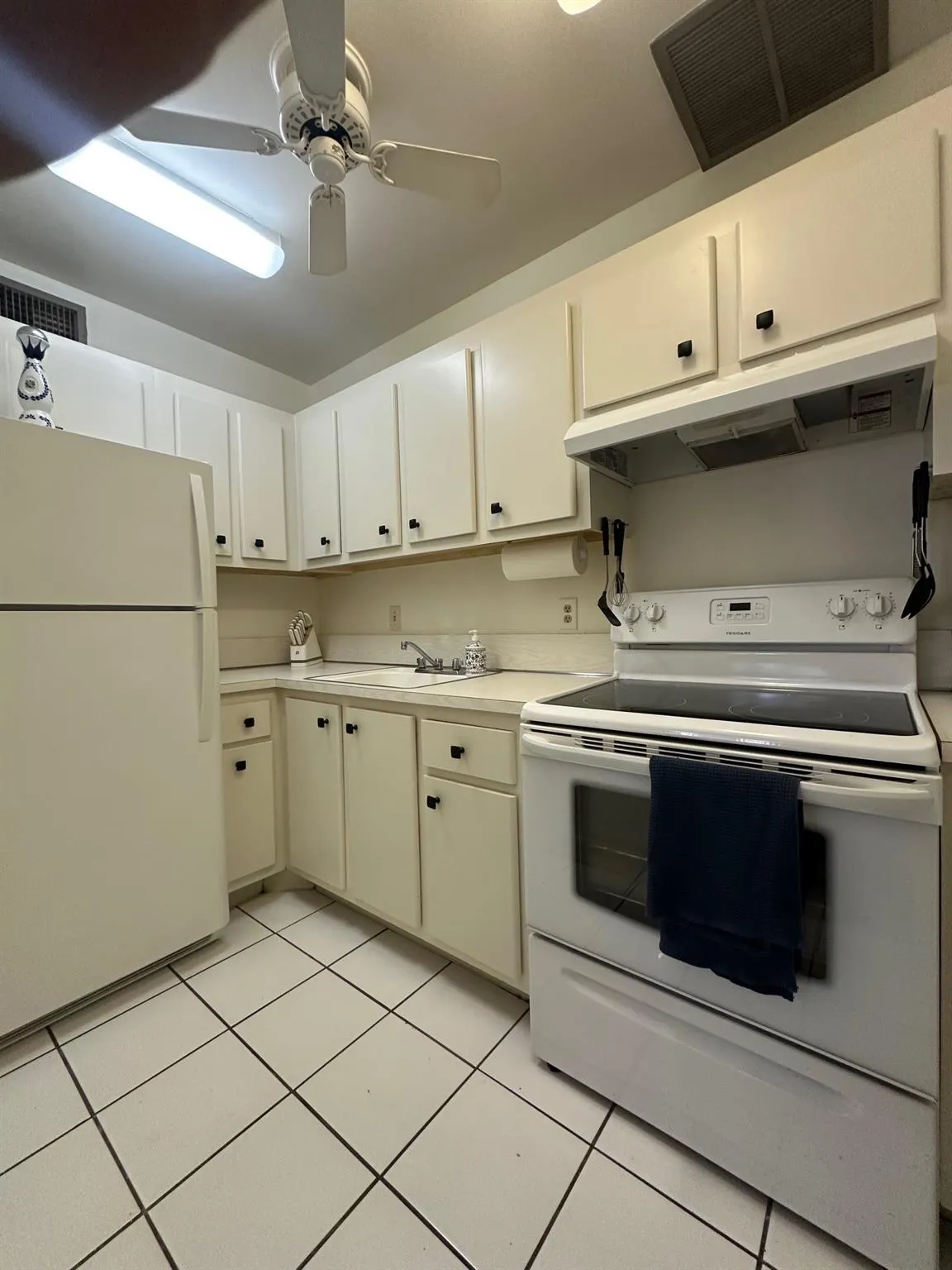 1821 NE 62nd St, #301