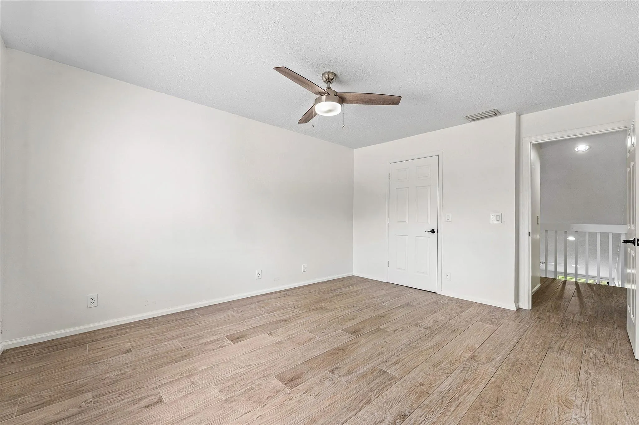 1525 E Woodbridge Lakes Cir, #1525