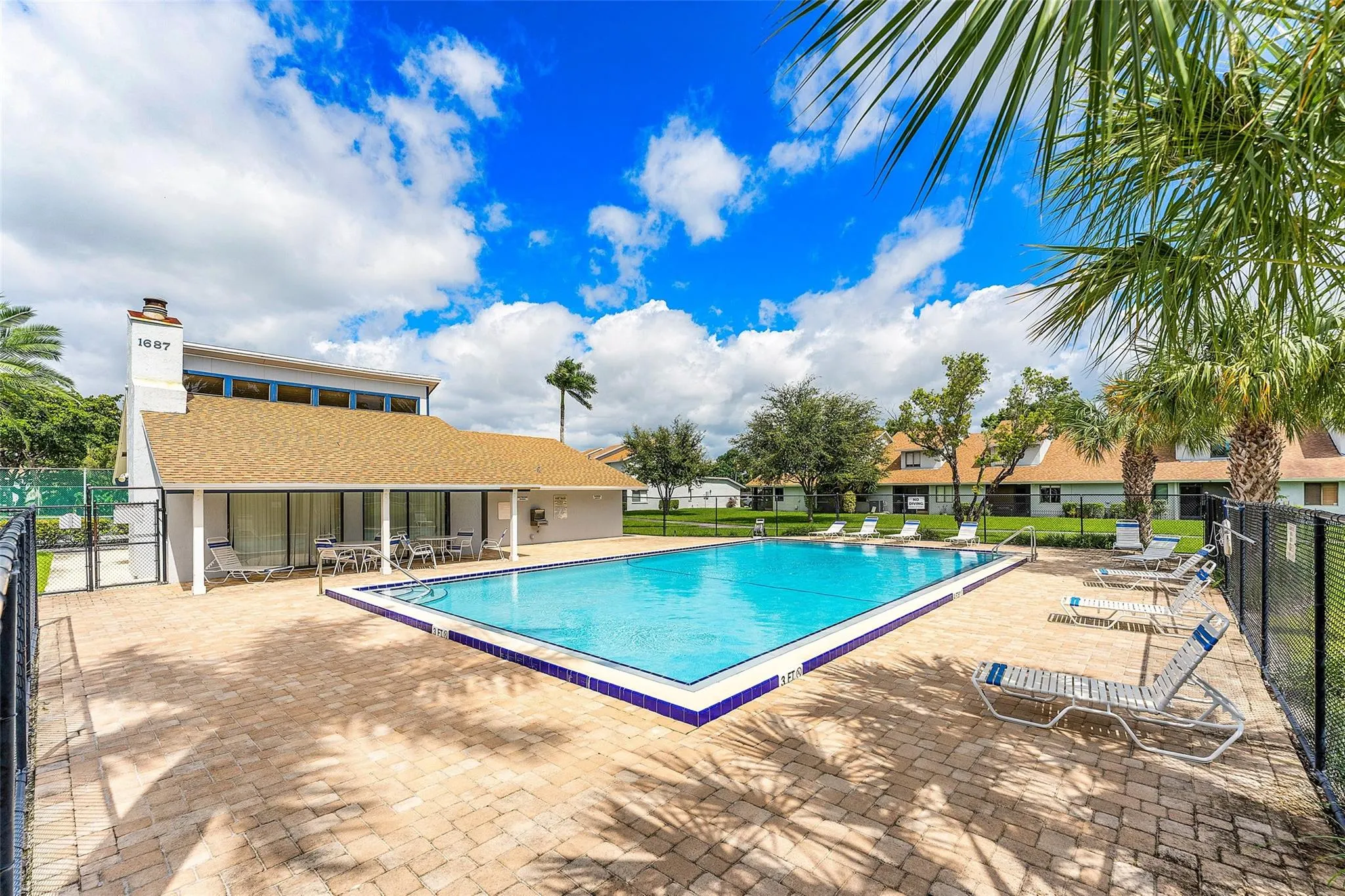 1525 E Woodbridge Lakes Cir, #1525