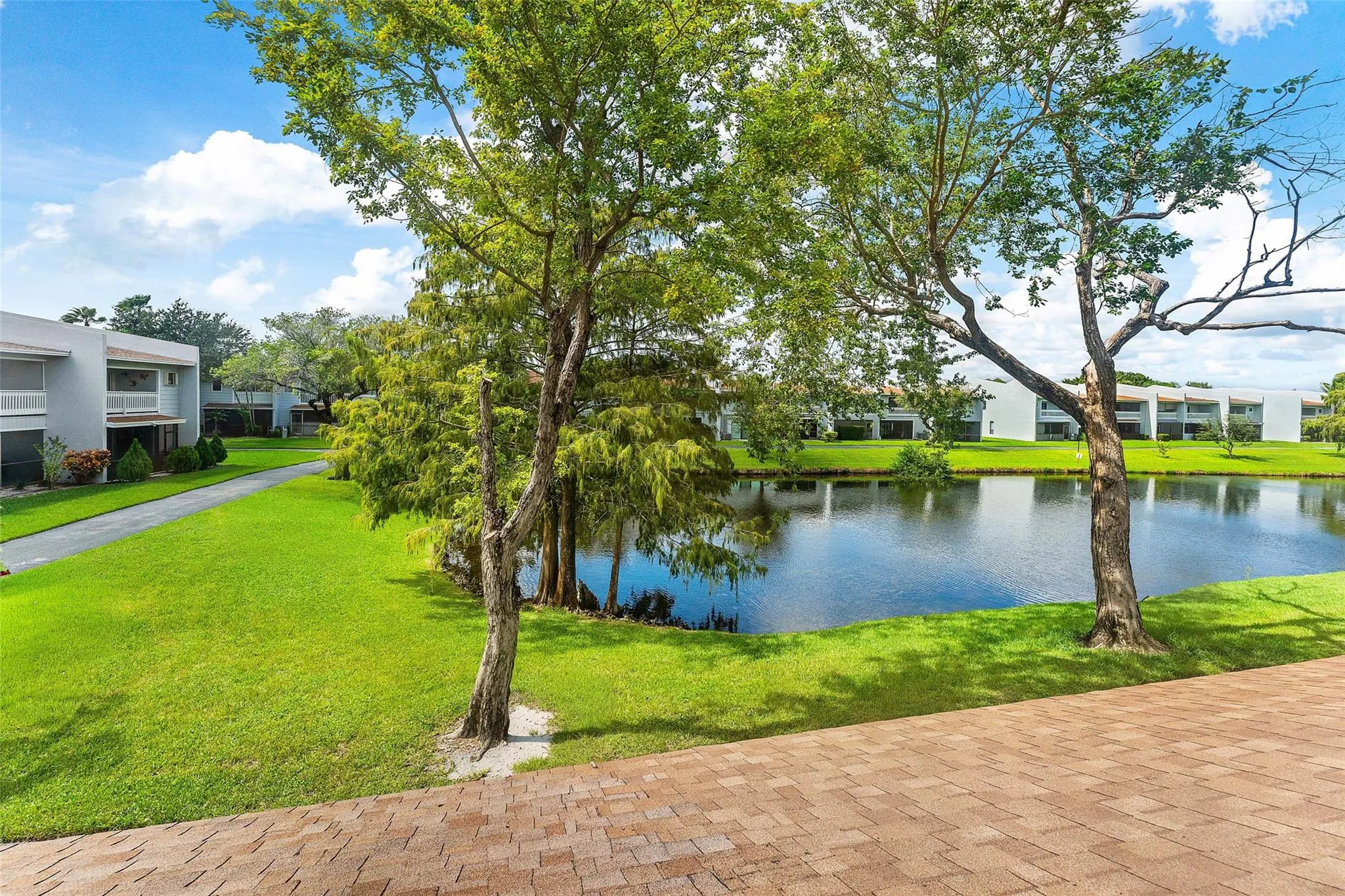 1525 E Woodbridge Lakes Cir, #1525
