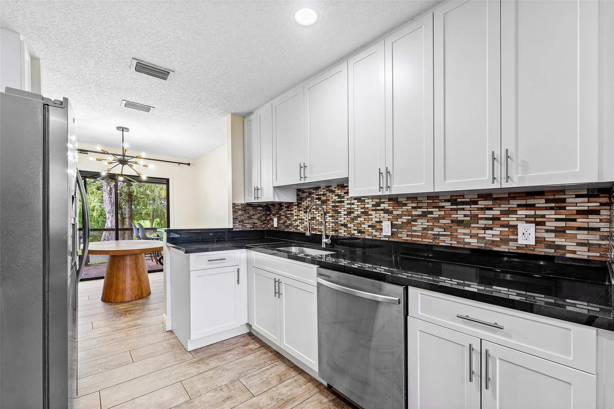 1525 E Woodbridge Lakes Cir, #1525