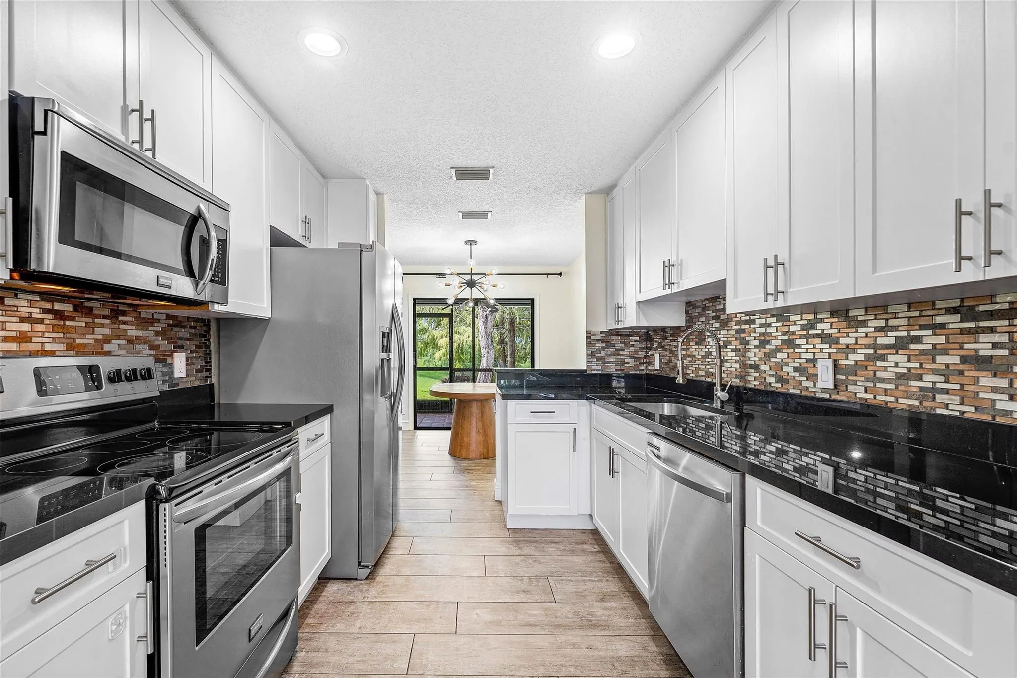 1525 E Woodbridge Lakes Cir, #1525