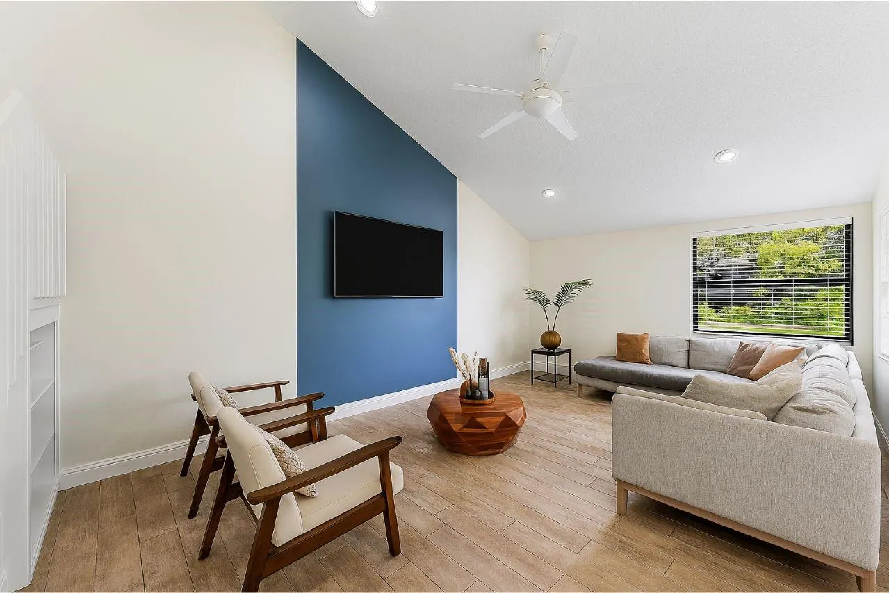 1525 E Woodbridge Lakes Cir, #1525