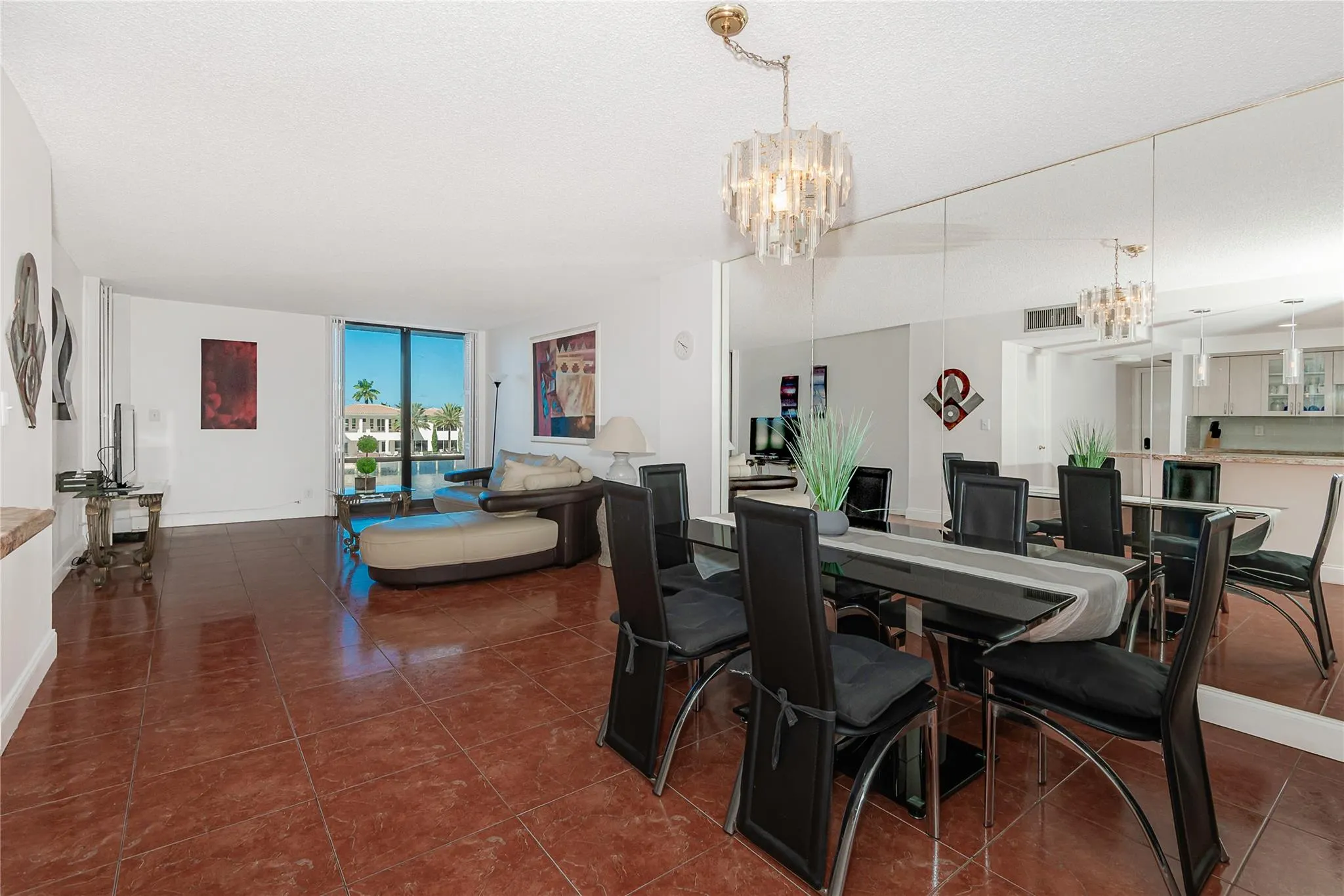 1600 S Ocean Dr, #3B
