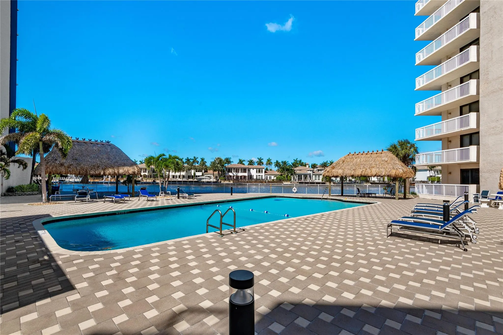 1600 S Ocean Dr, #3B