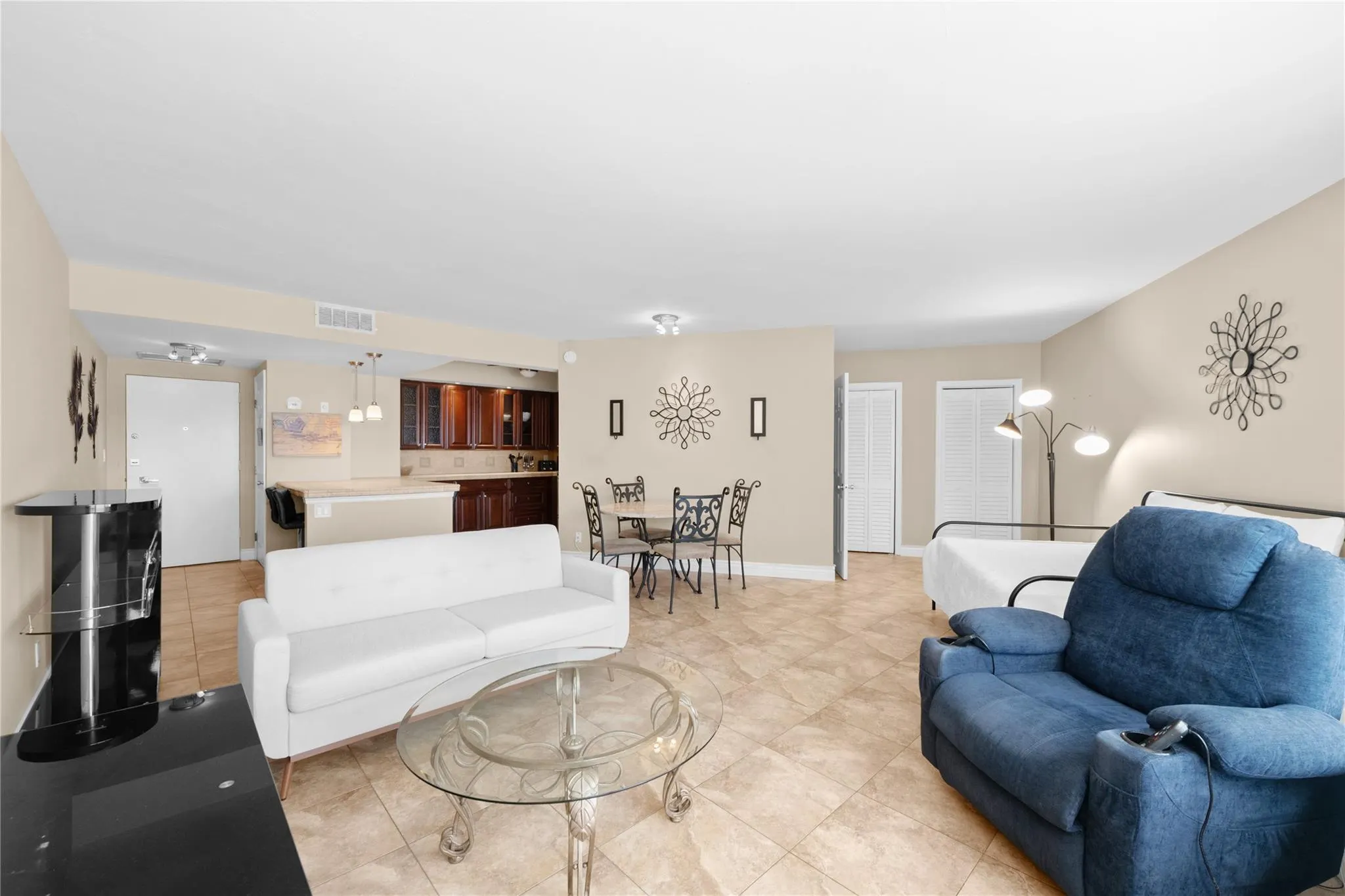 3700 Galt Ocean Dr, #409