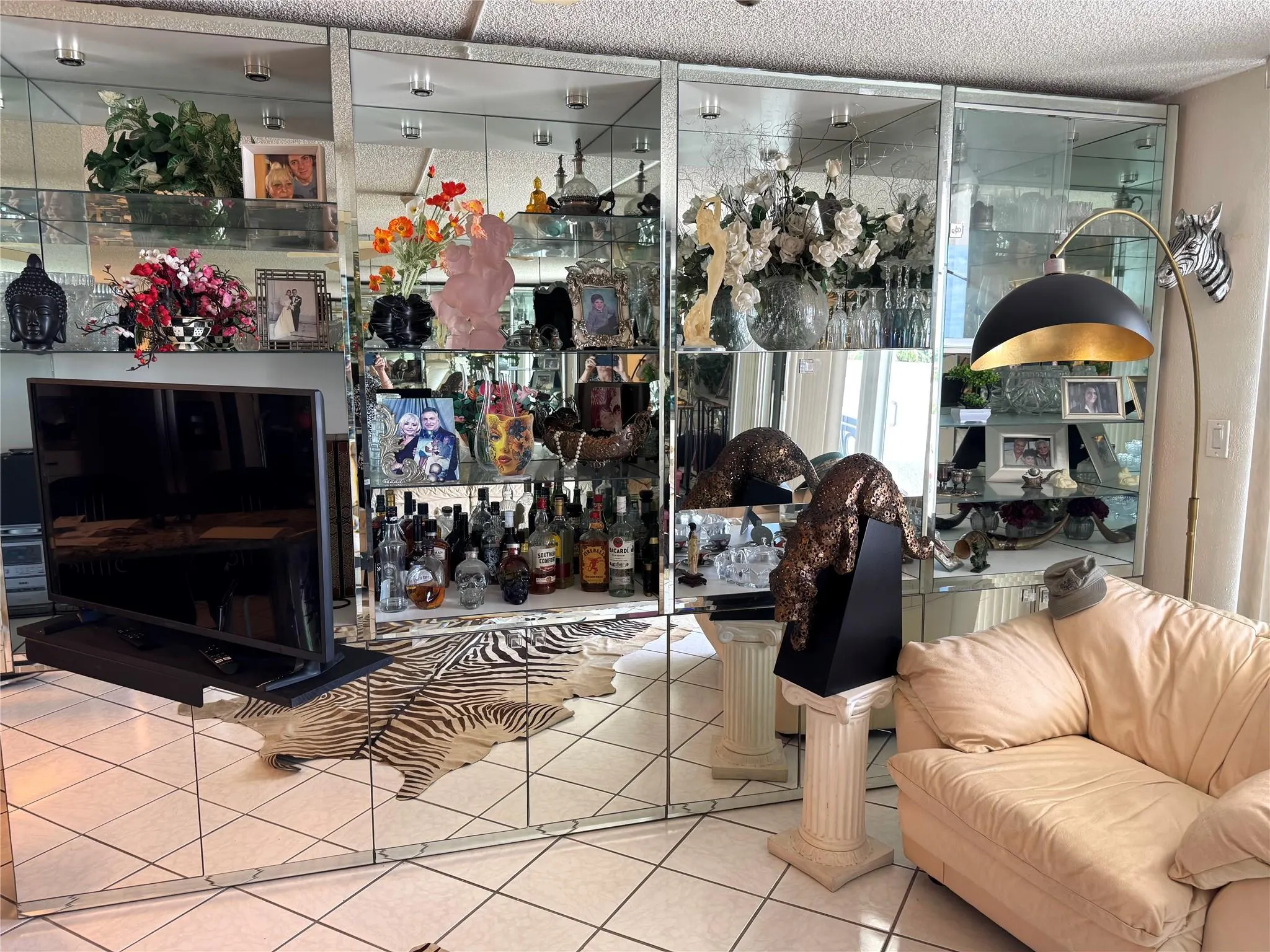 1 Las Olas Cir, #307