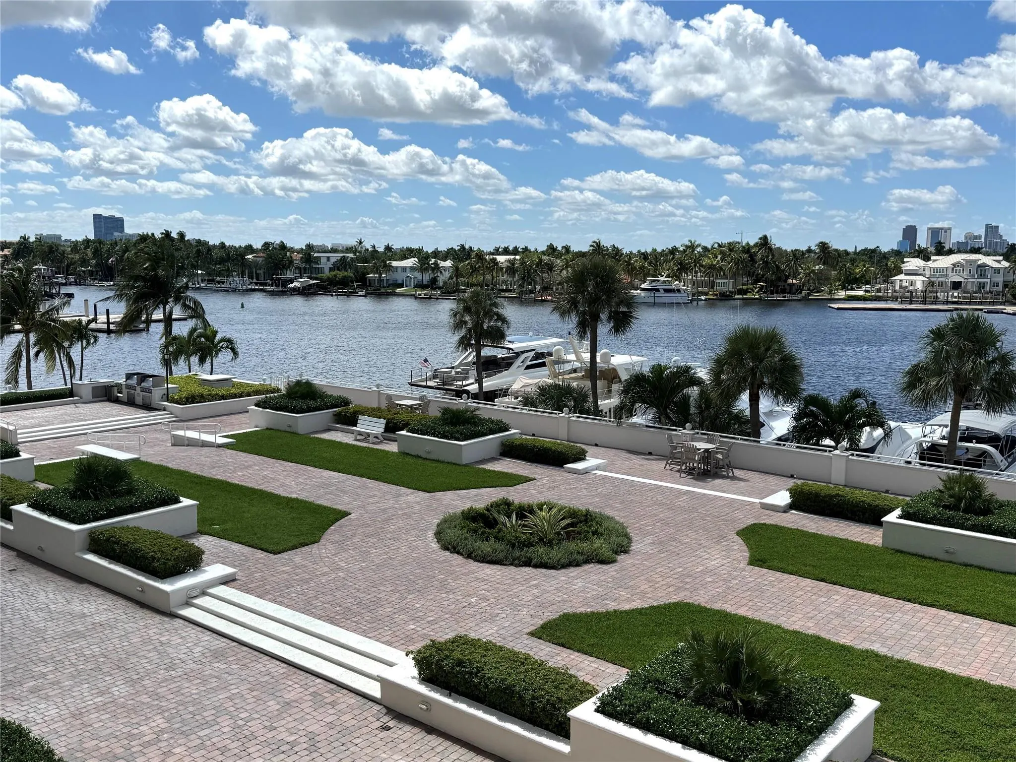 1 Las Olas Cir, #307