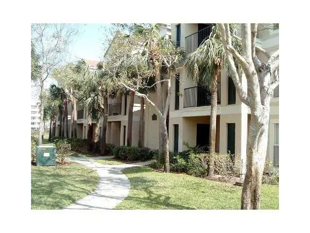 833 Riverside Dr, #824