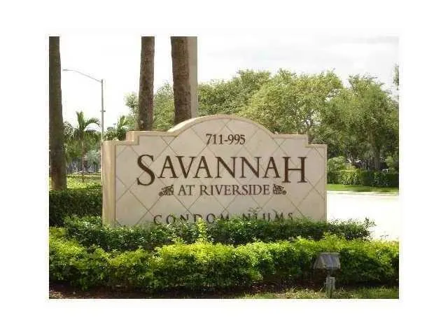 833 Riverside Dr, #824