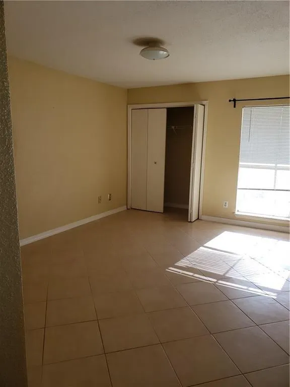 833 Riverside Dr, #824