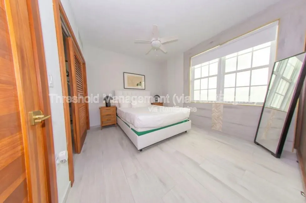 820 Ocean Dr, #305