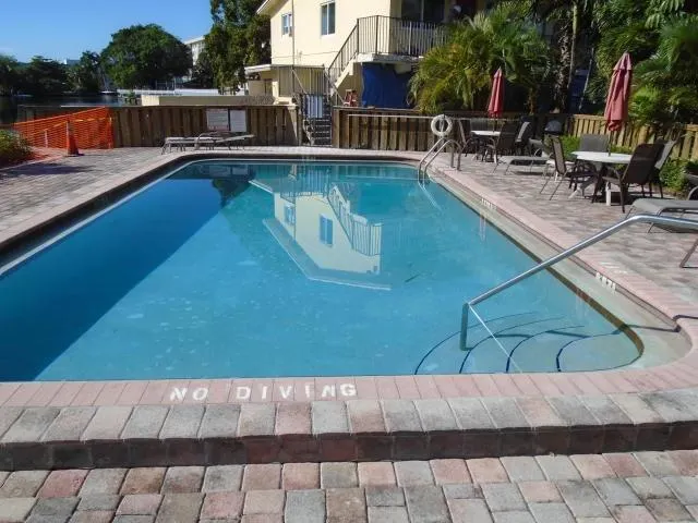 1812 E Oakland Park Blvd, #29