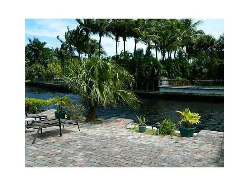 1812 E Oakland Park Blvd, #29