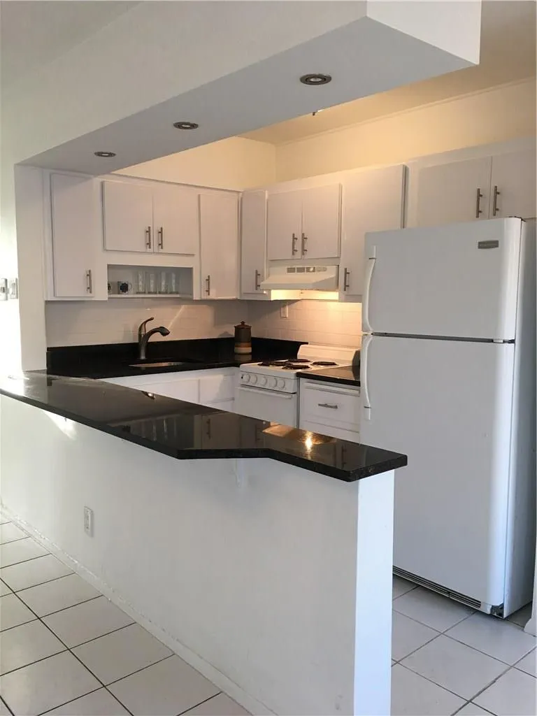 1812 E Oakland Park Blvd, #29