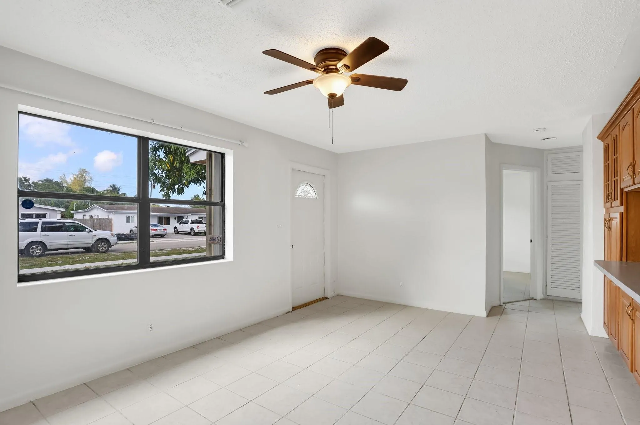 5624 S 37th Court
