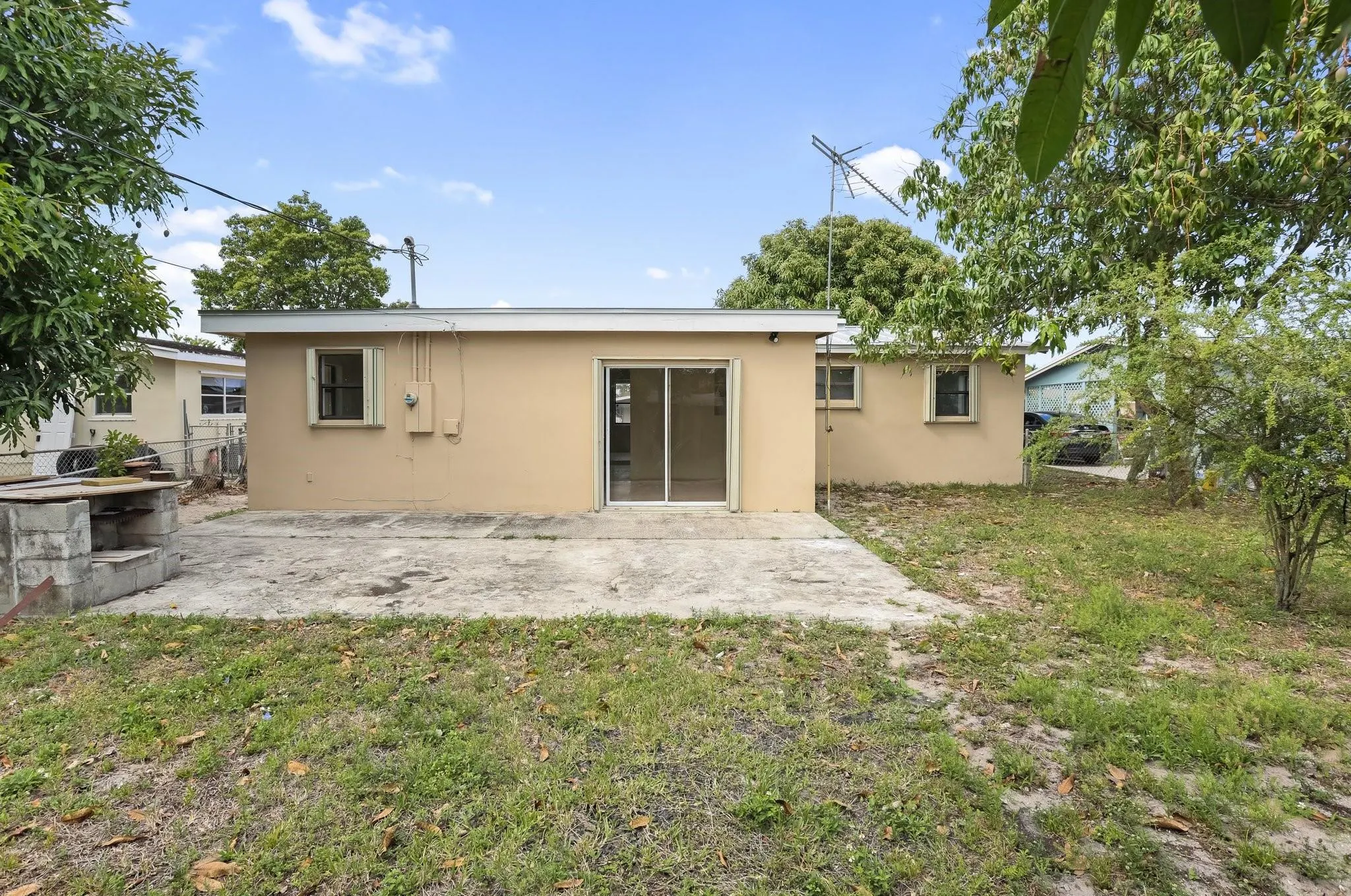 5624 S 37th Court