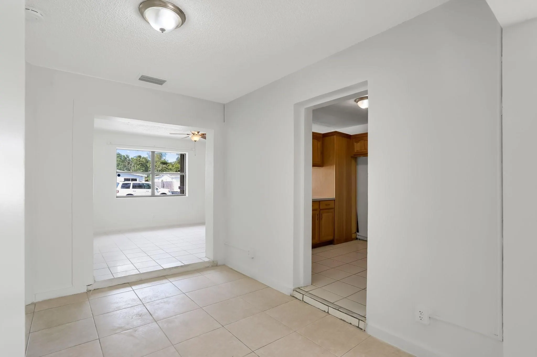 5624 S 37th Court