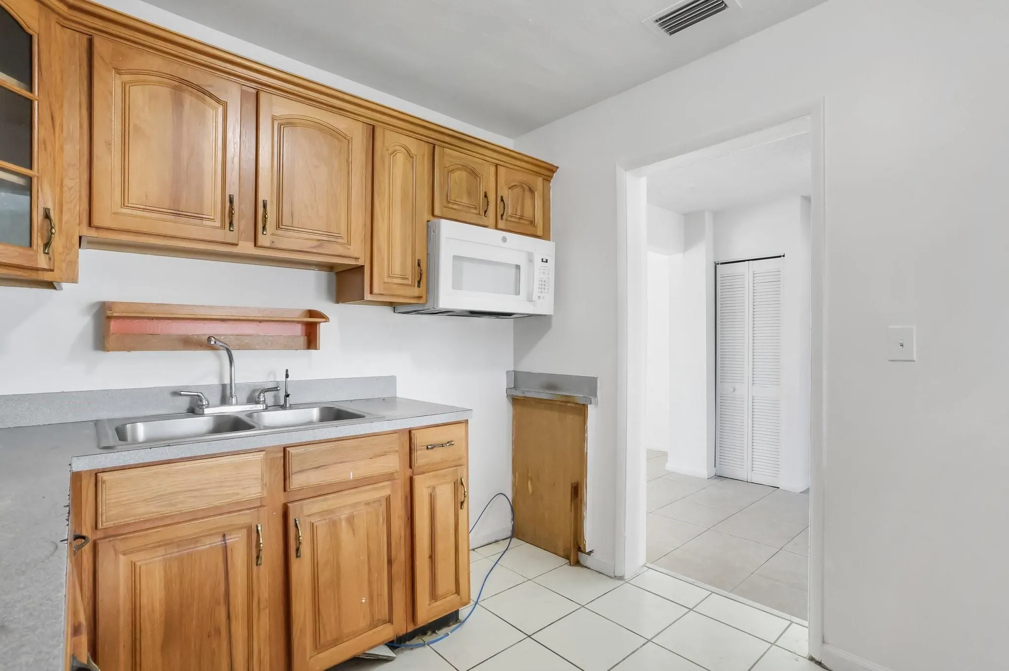 5624 S 37th Court