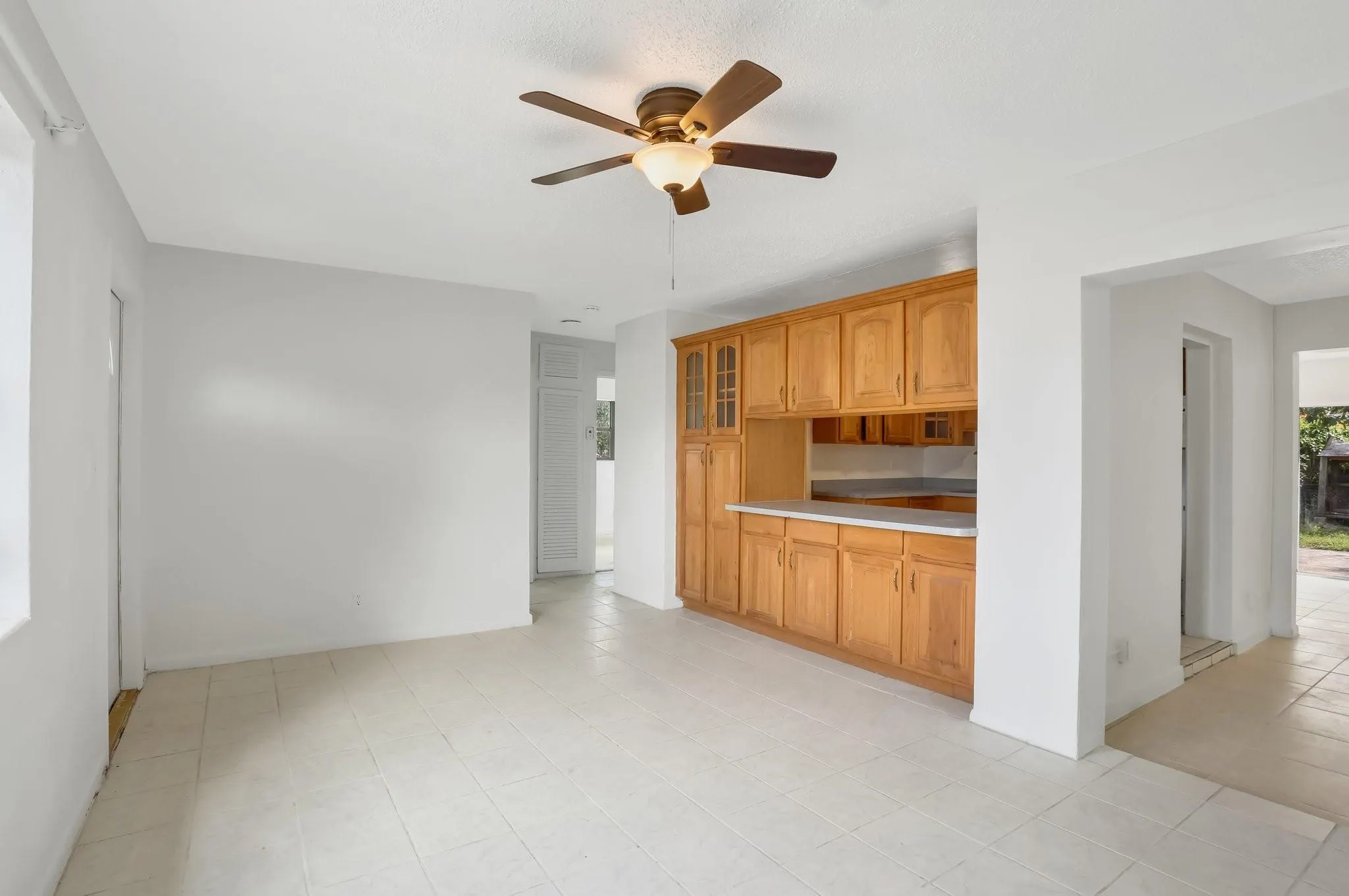 5624 S 37th Court