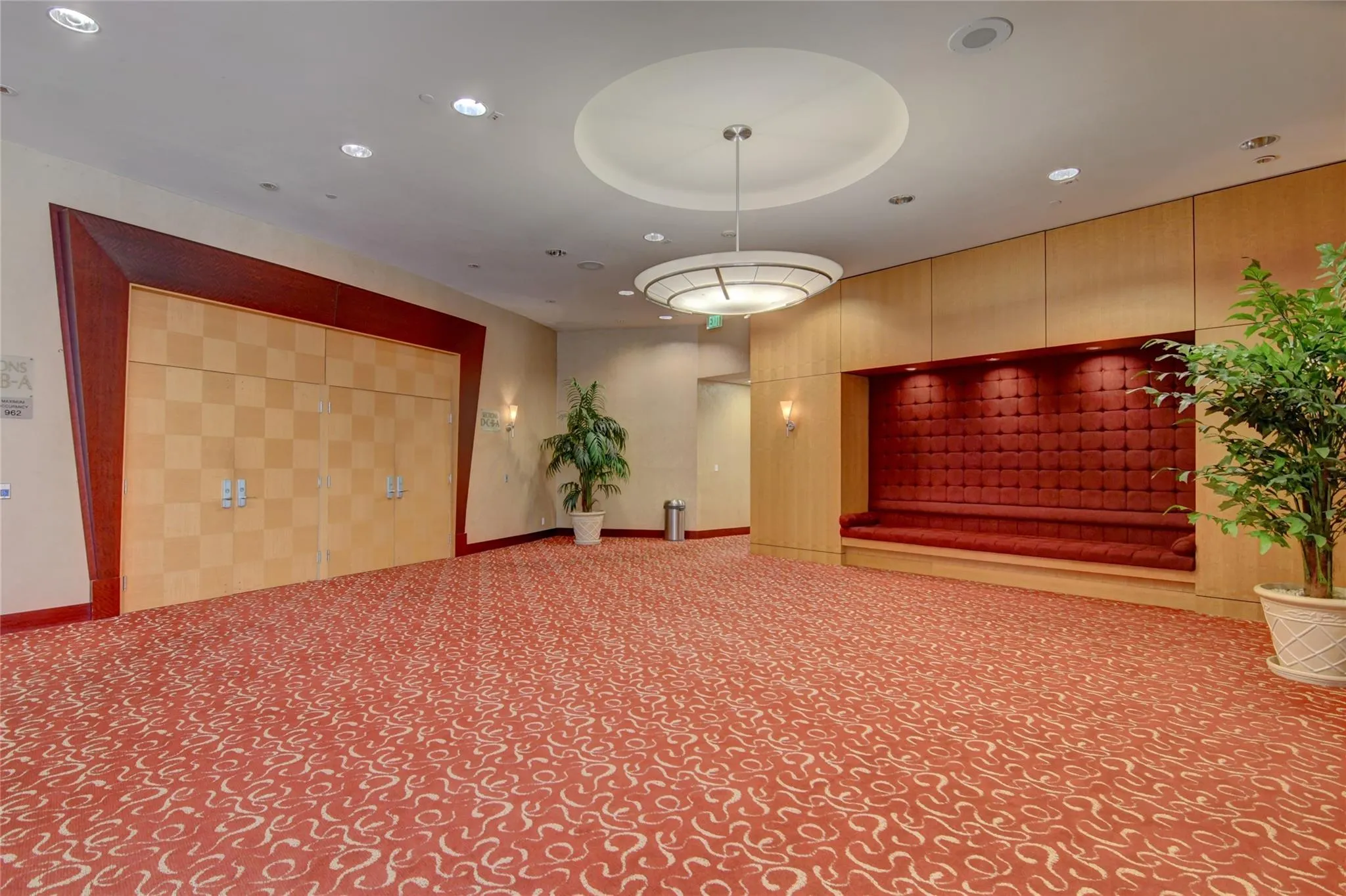 2901 Victoria Cir, #M4