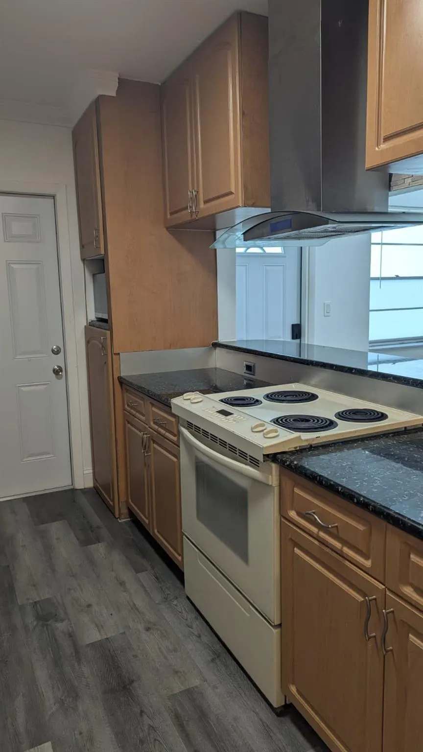 1450 Atlantic Shores Blvd, #117