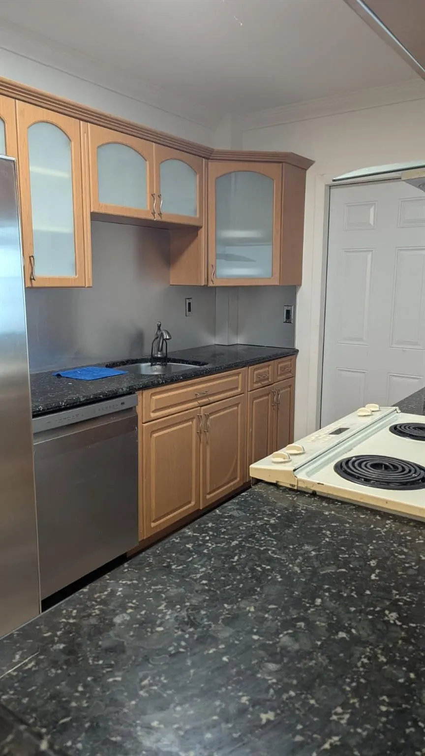 1450 Atlantic Shores Blvd, #117