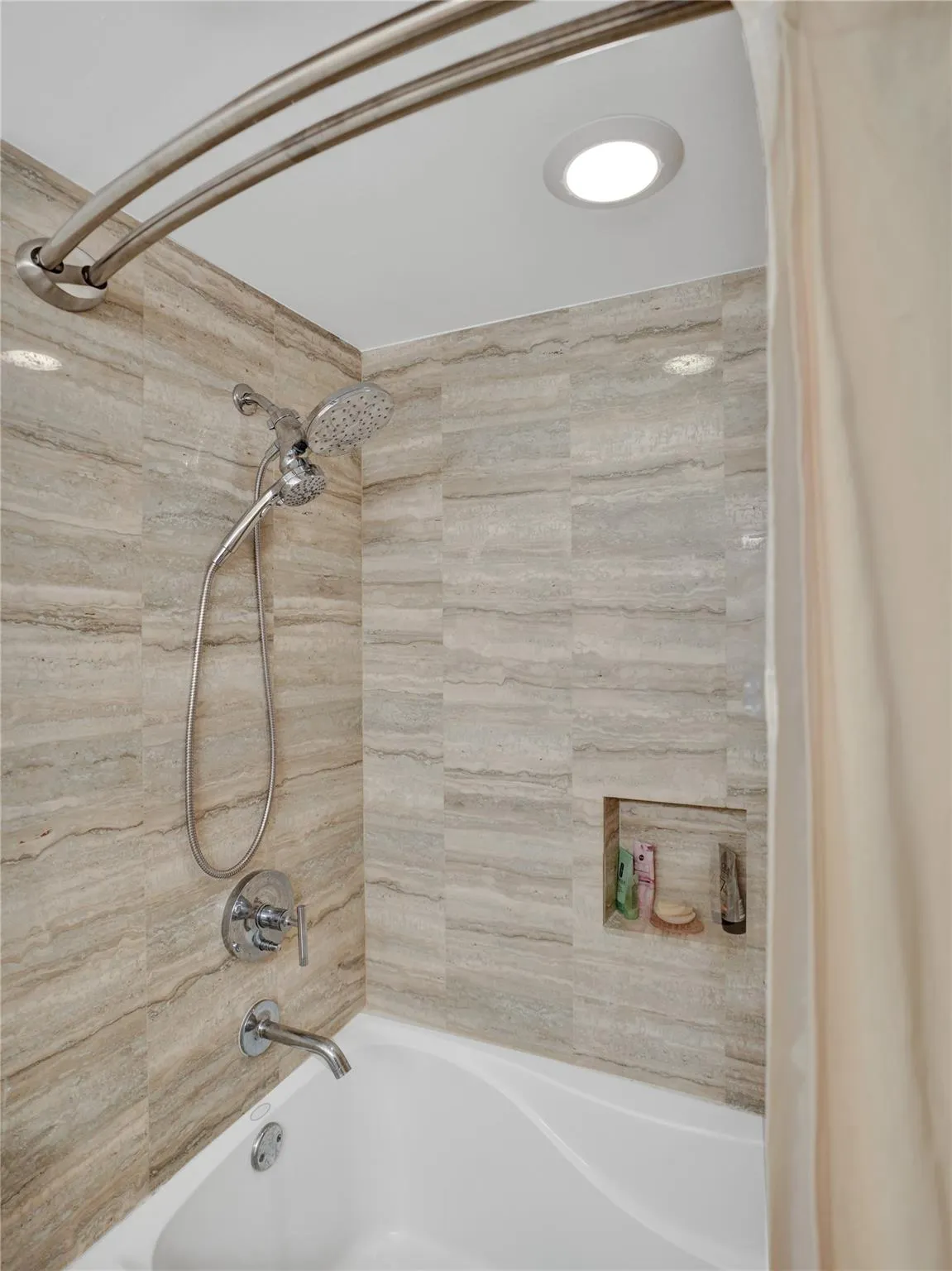 209 N Fort Lauderdale Beach Blvd, #17G