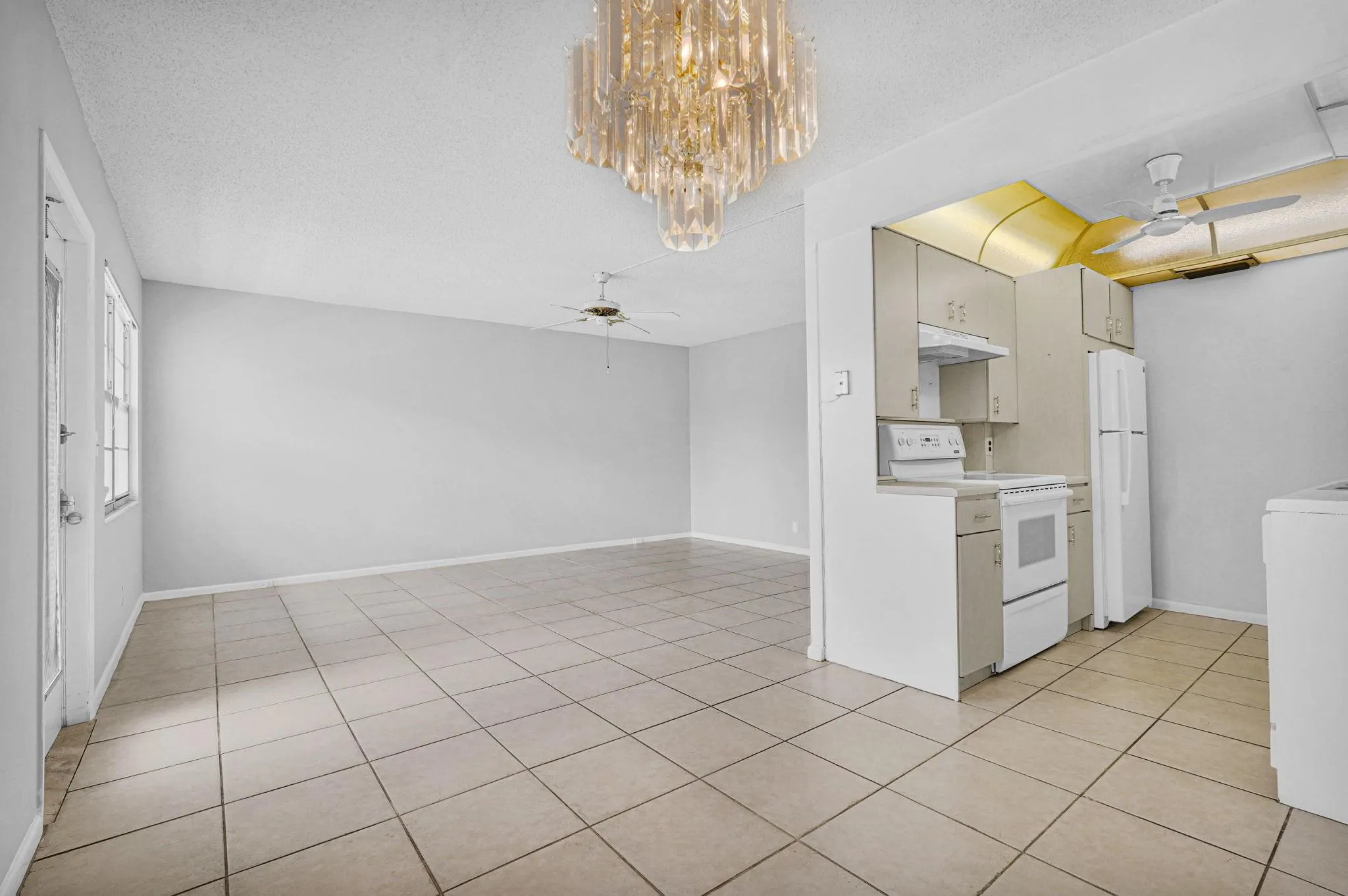 2038 Newport H, #2038
