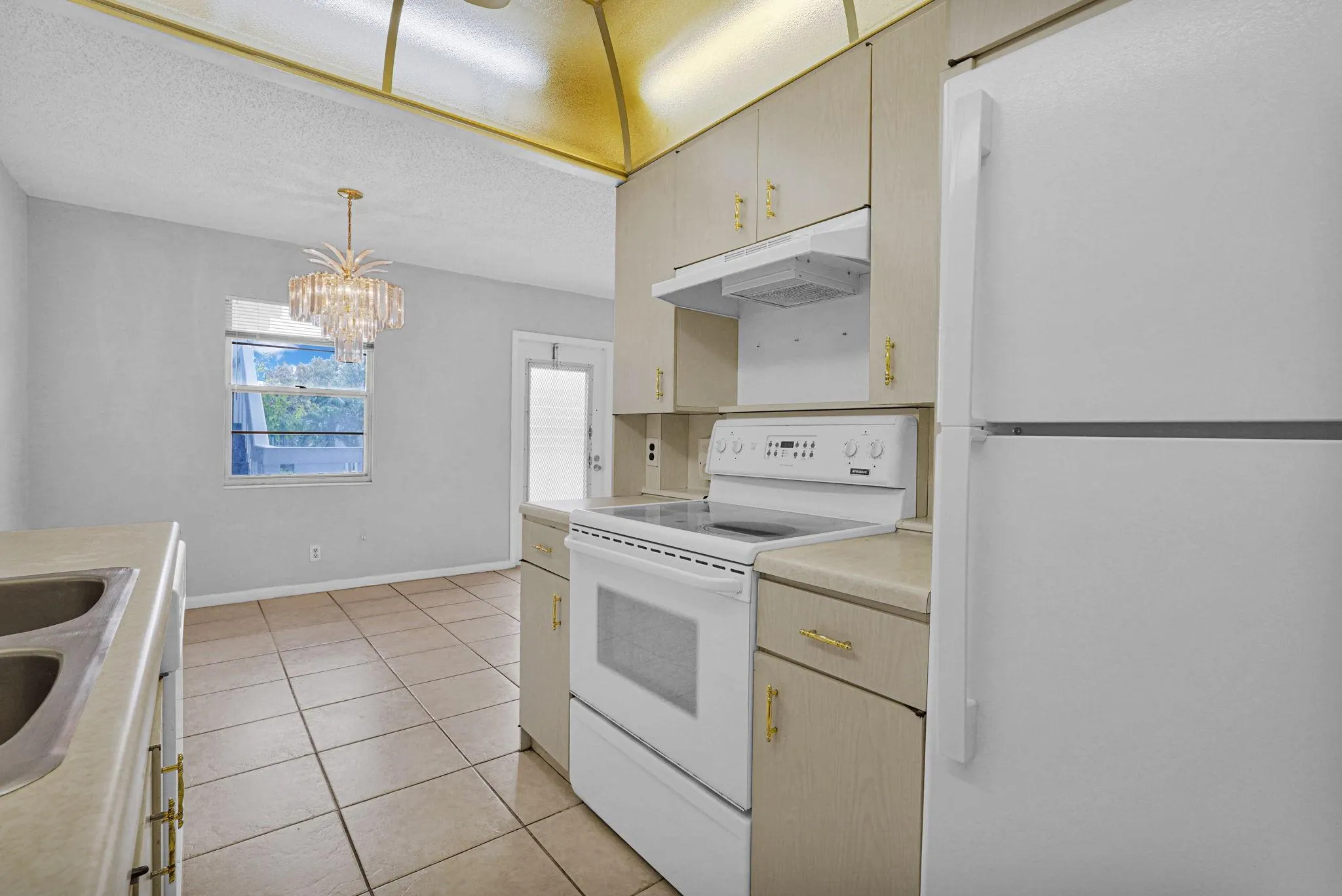2038 Newport H, #2038
