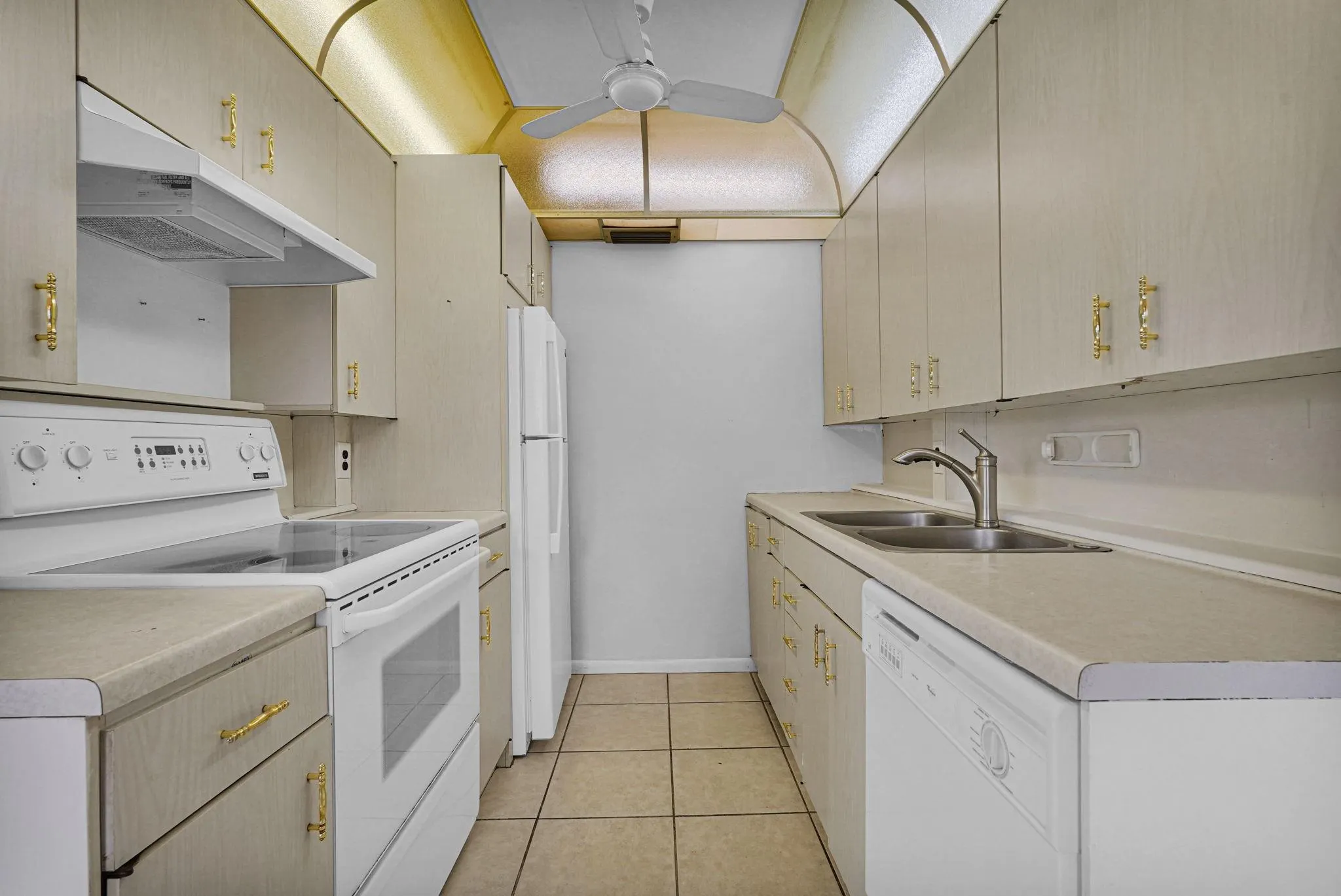 2038 Newport H, #2038