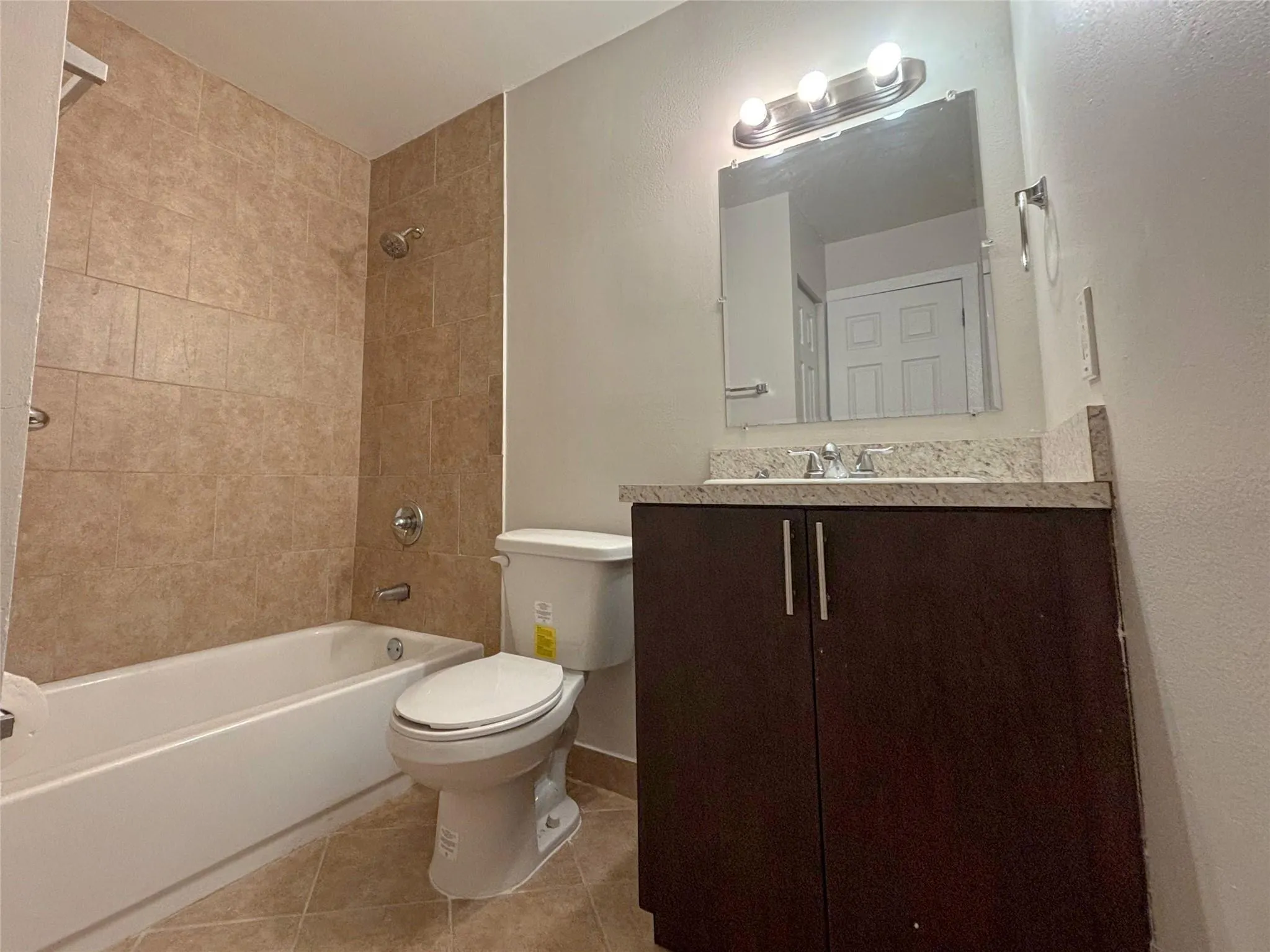 3559 Riverside Dr