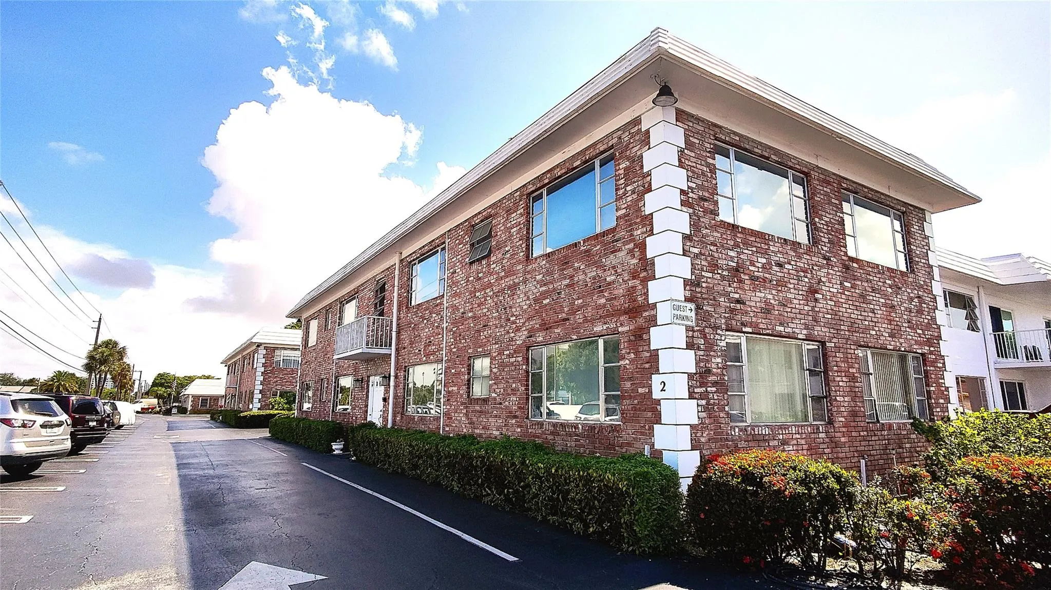 412 S Cypress Rd, #222
