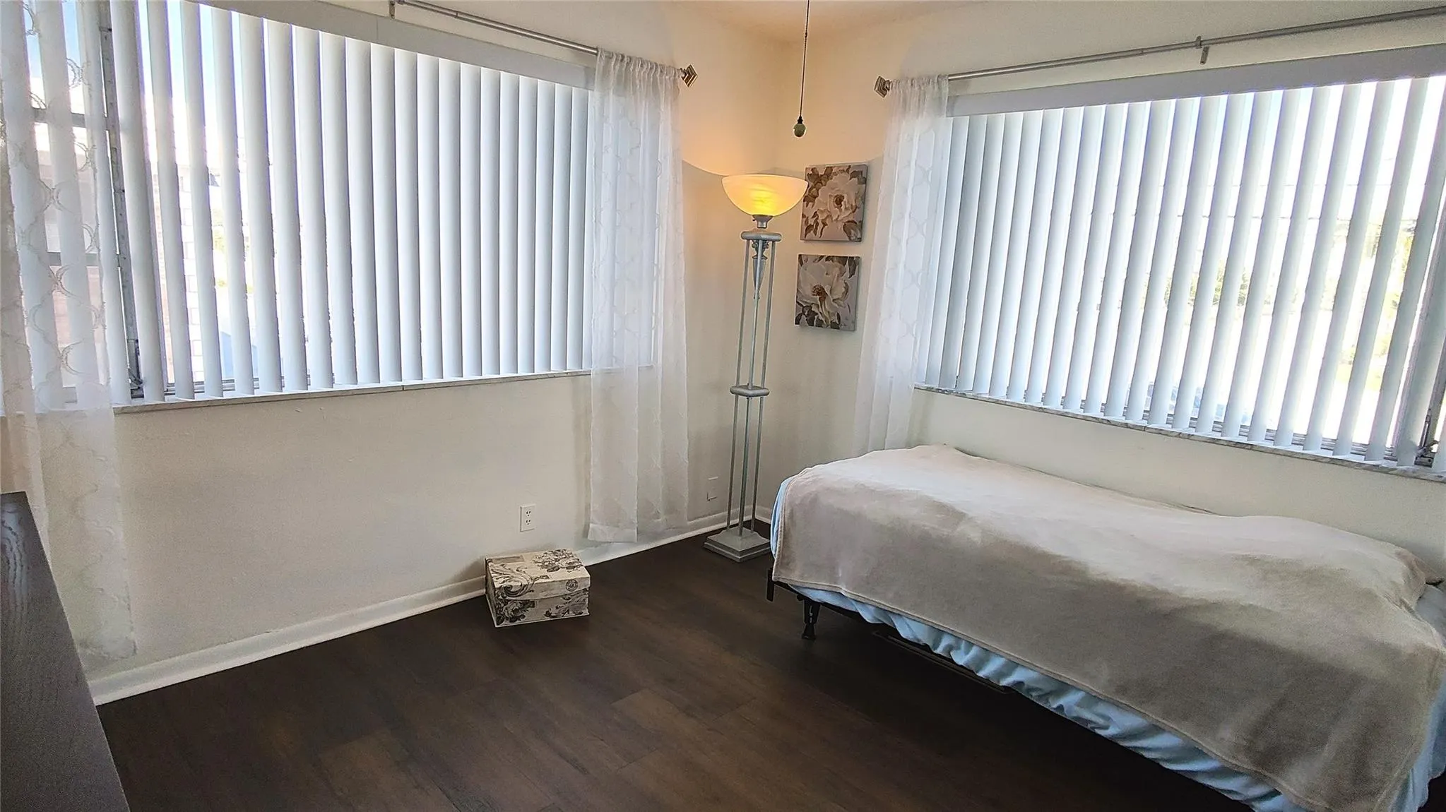 412 S Cypress Rd, #222