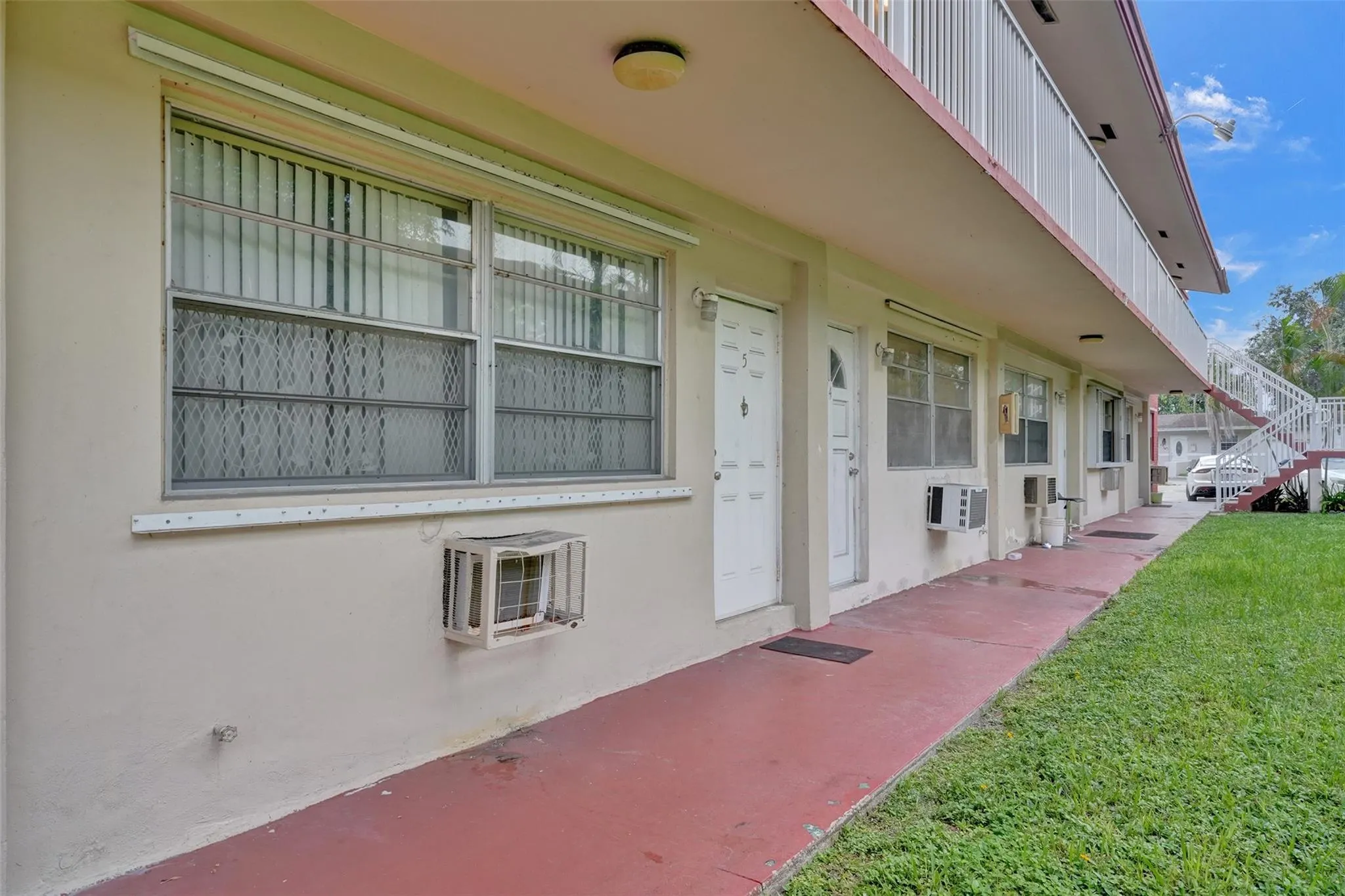 2915 Plunkett St, #5D