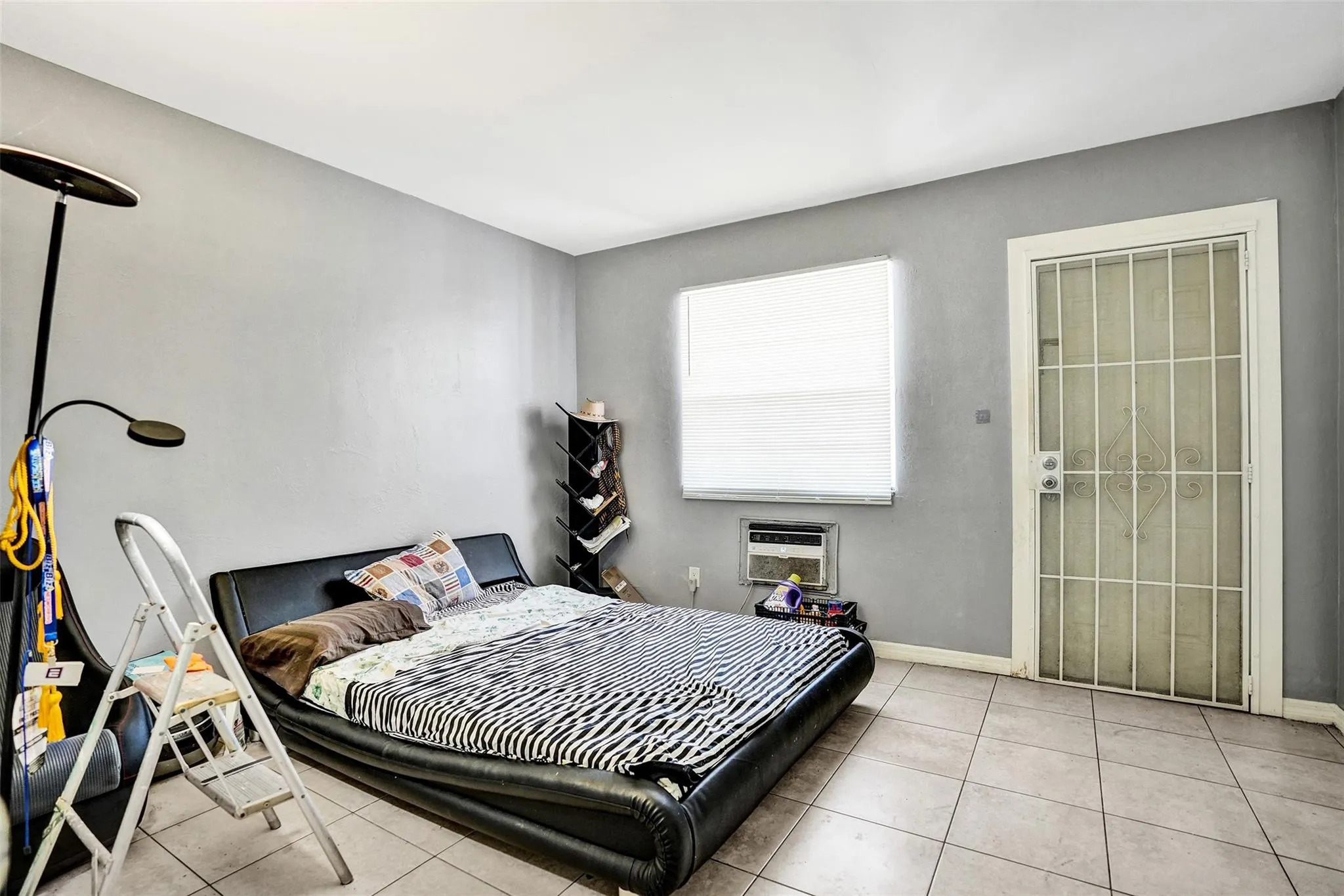2915 Plunkett St, #5D