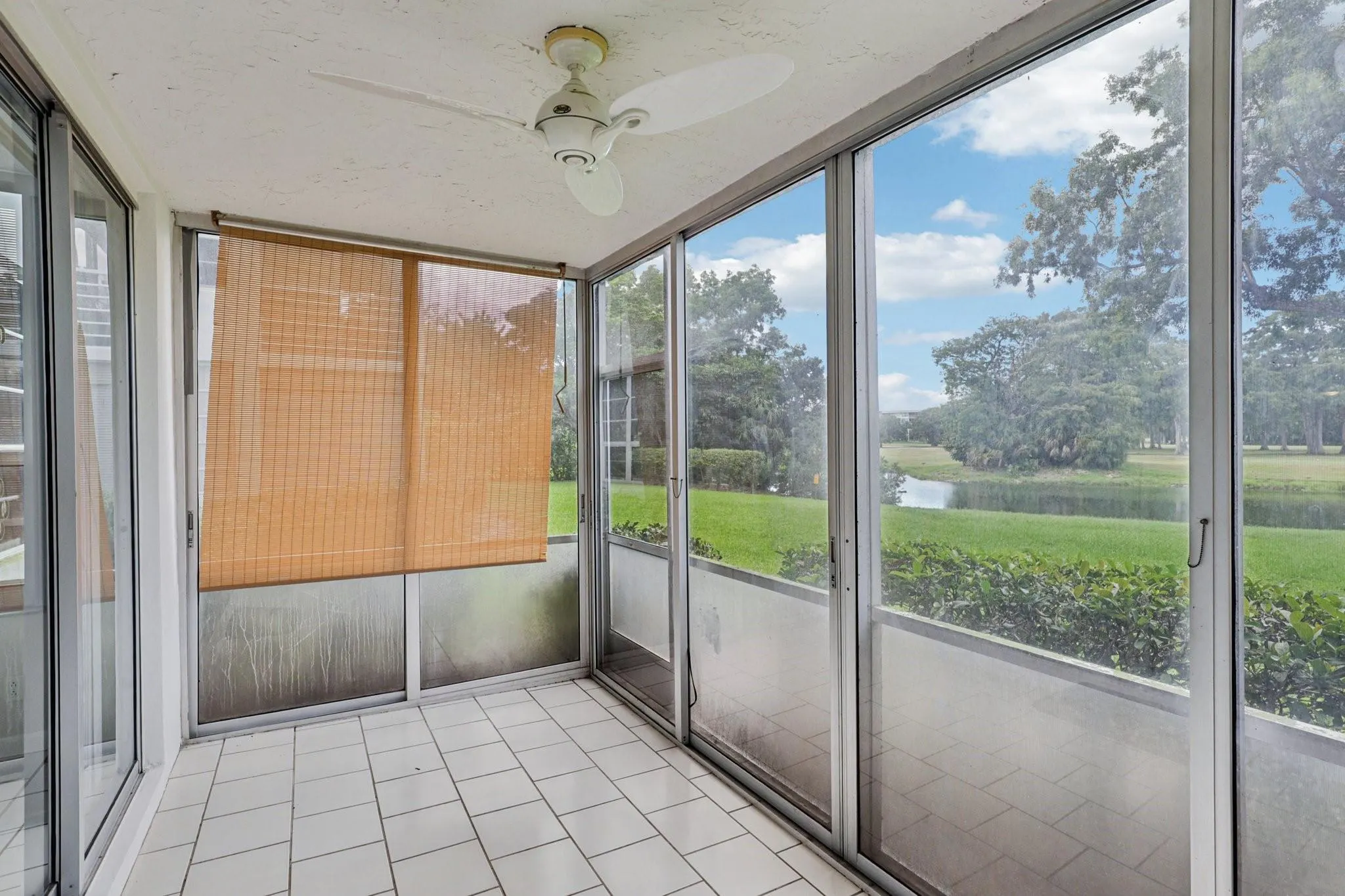 4015 W Palm Aire Drive, #106