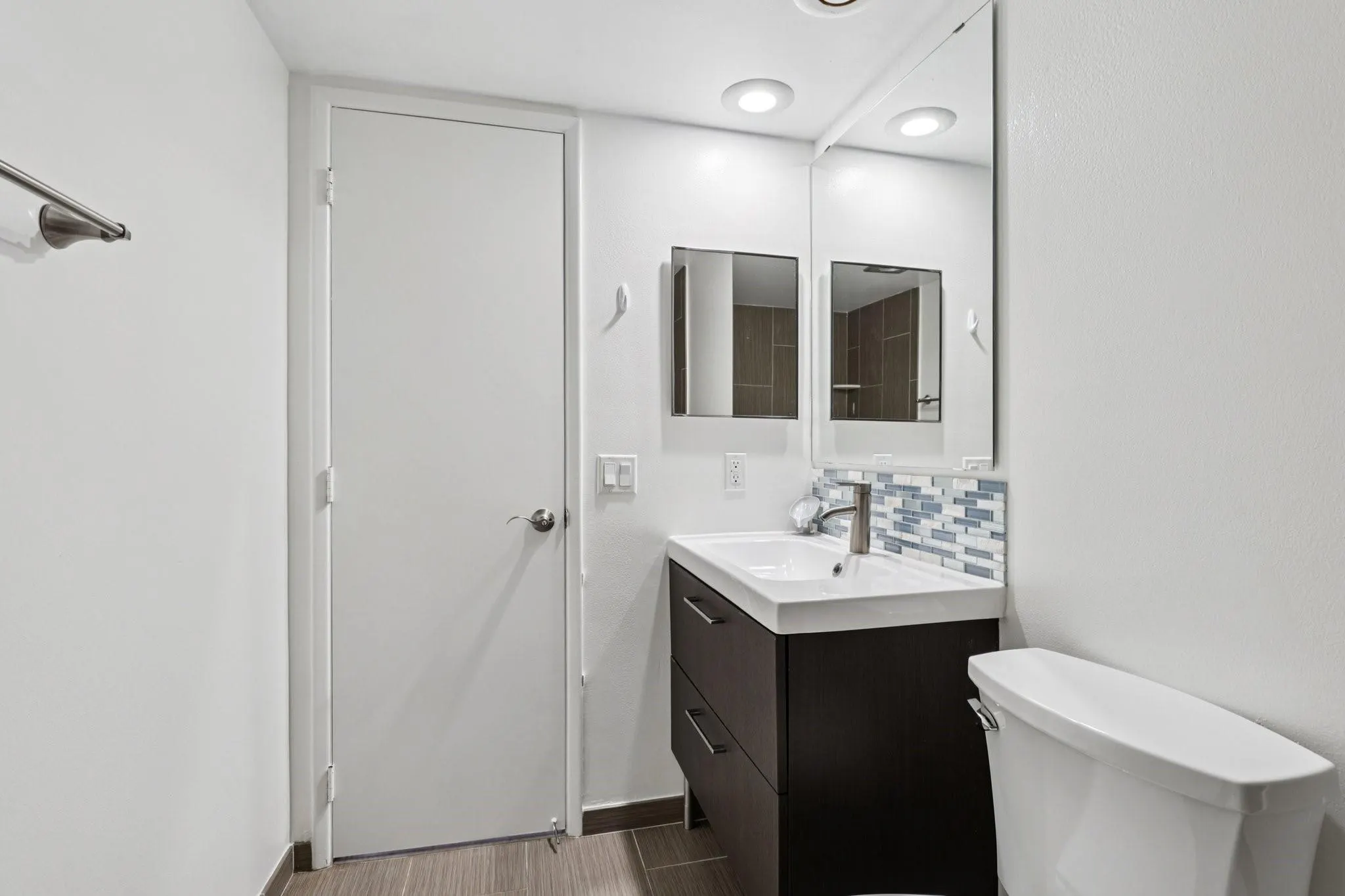 4015 W Palm Aire Drive, #106