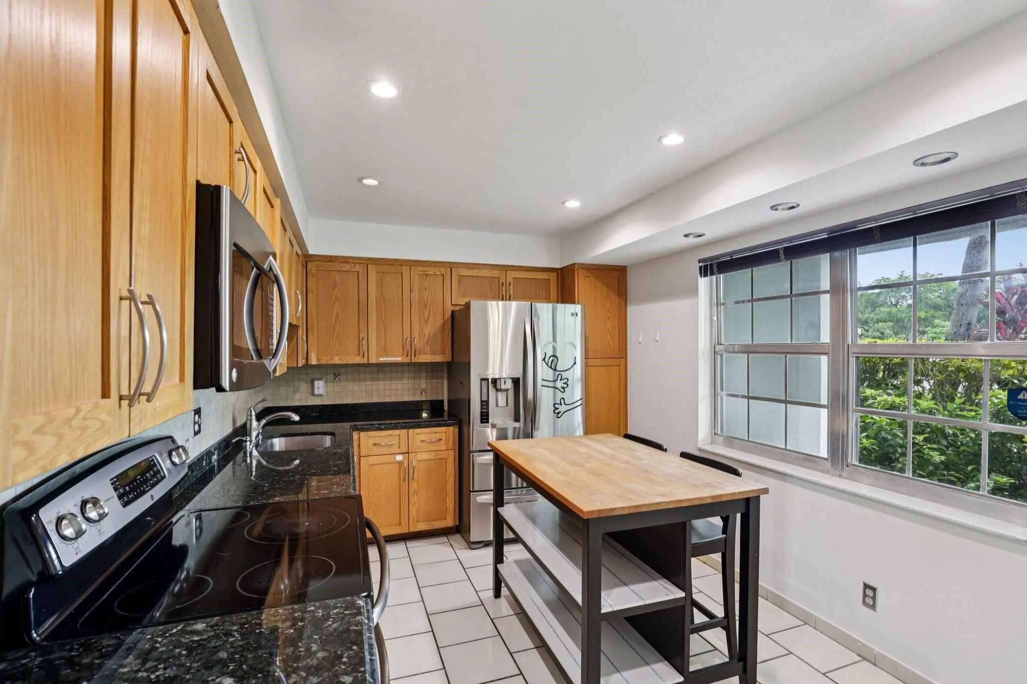 4015 W Palm Aire Drive, #106