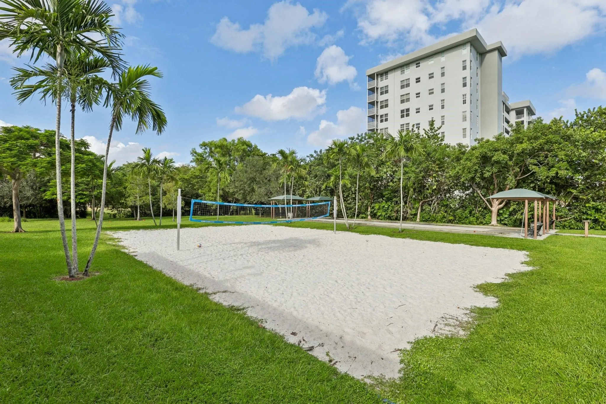 4015 W Palm Aire Drive, #106