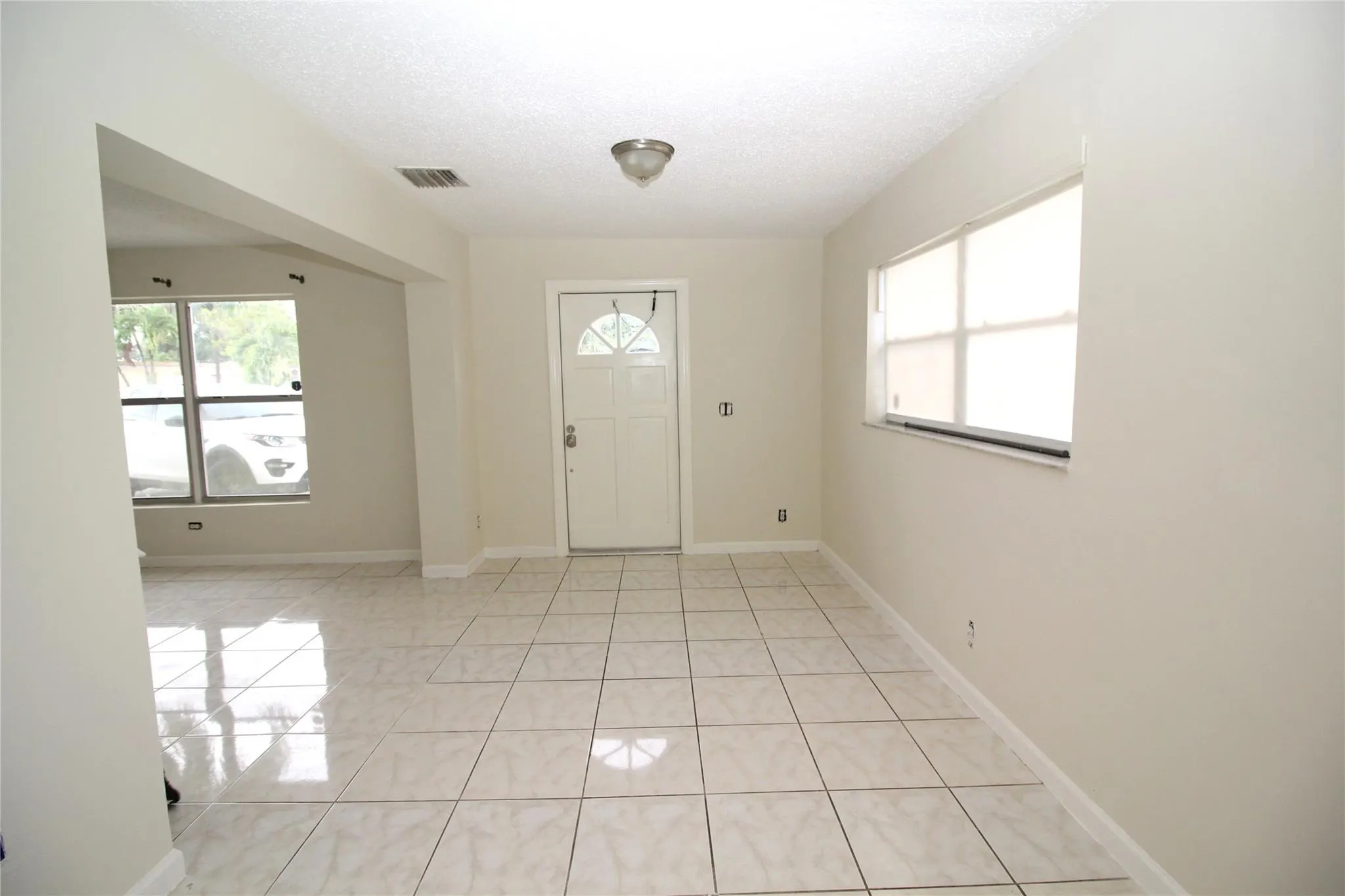 3910 SW 61st Ave