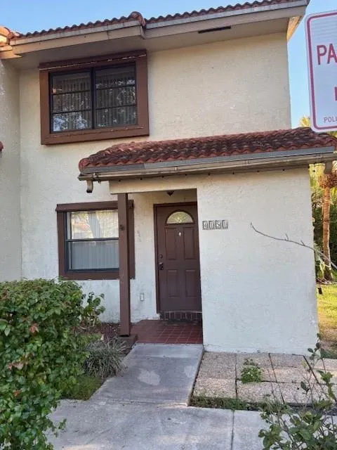 4151 Coral Springs Dr