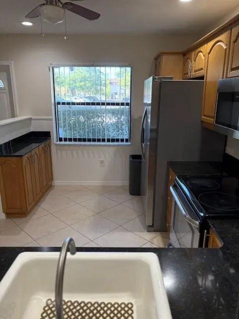 4151 Coral Springs Dr