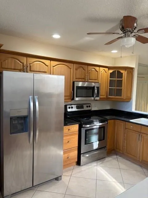 4151 Coral Springs Dr